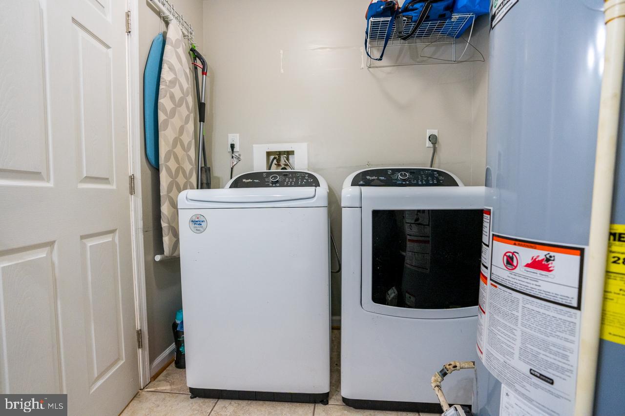 WHISKEY BOTTOM - Residential