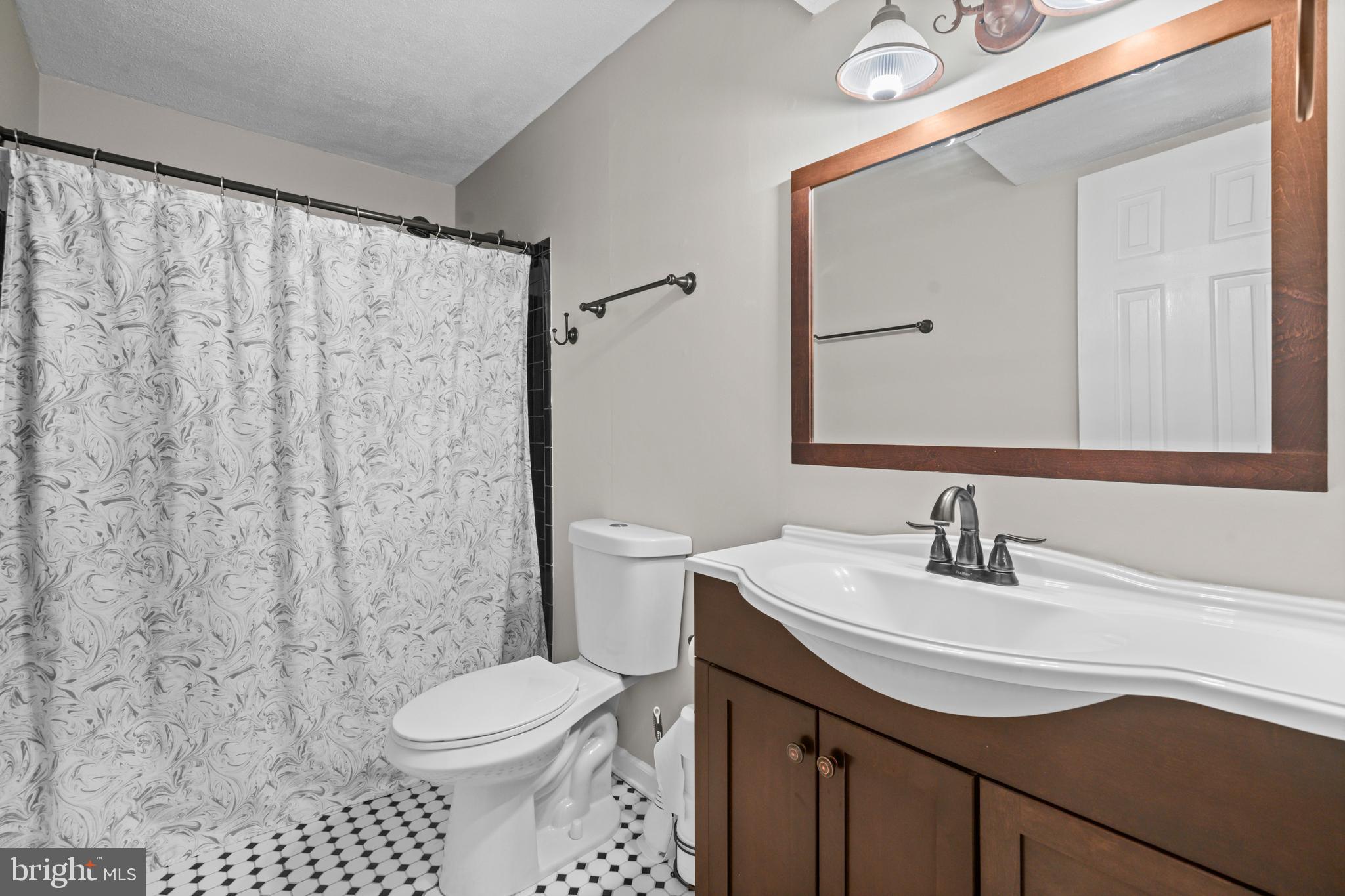 ARGYLE HILLS - Residential