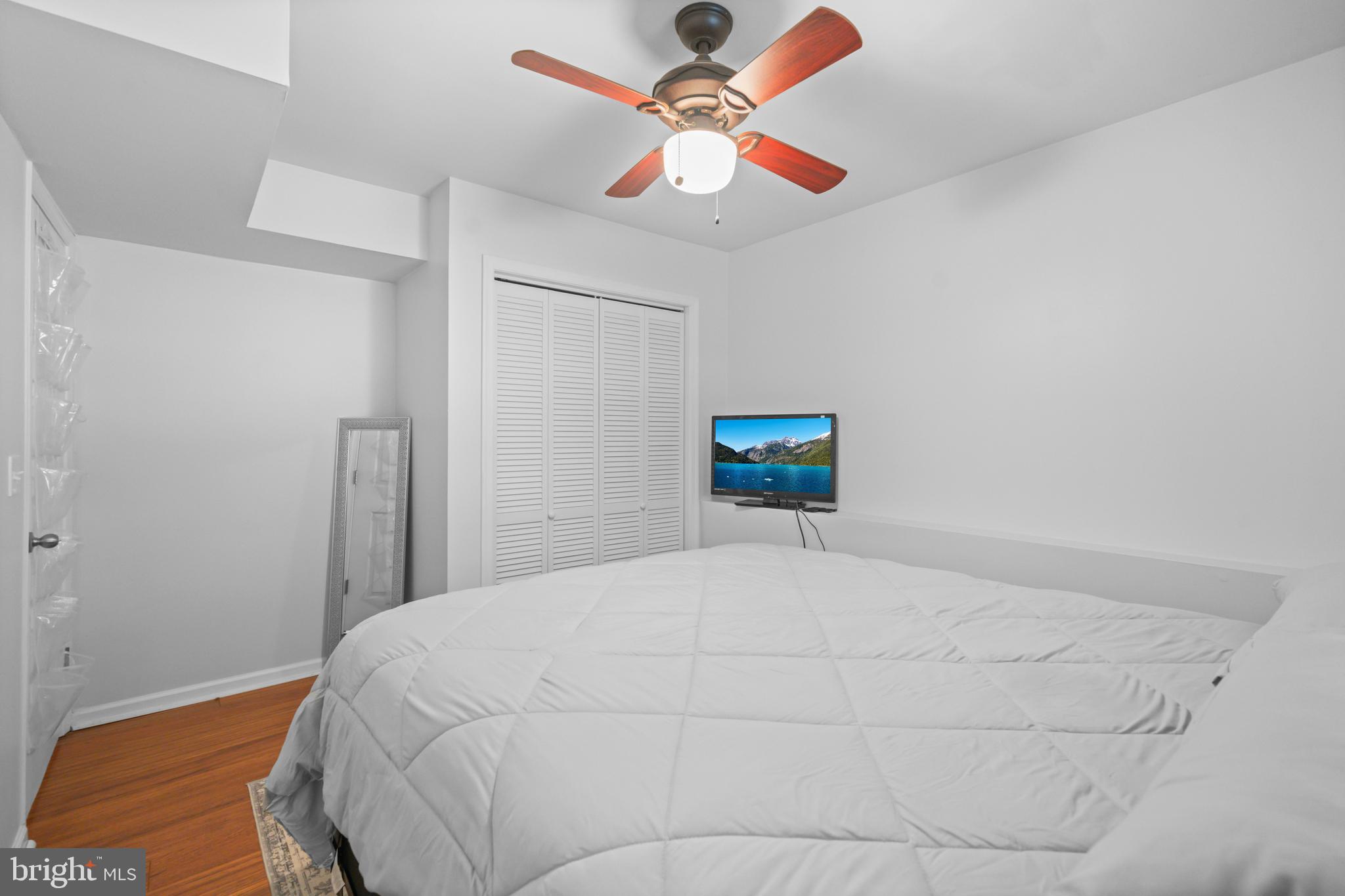 ARGYLE HILLS - Residential