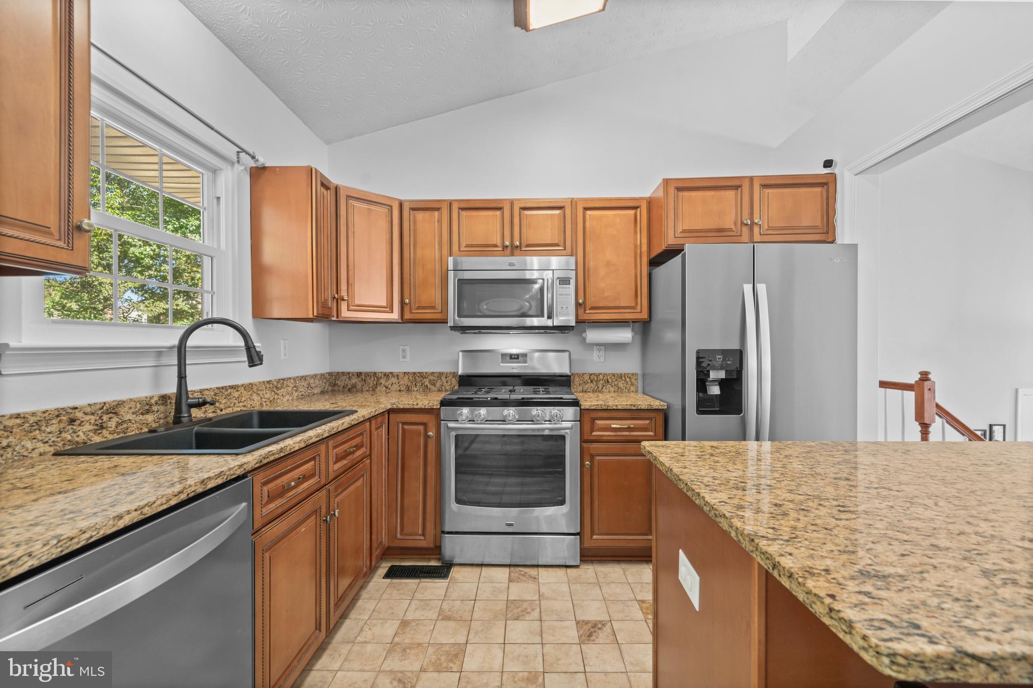 ARGYLE HILLS - Residential