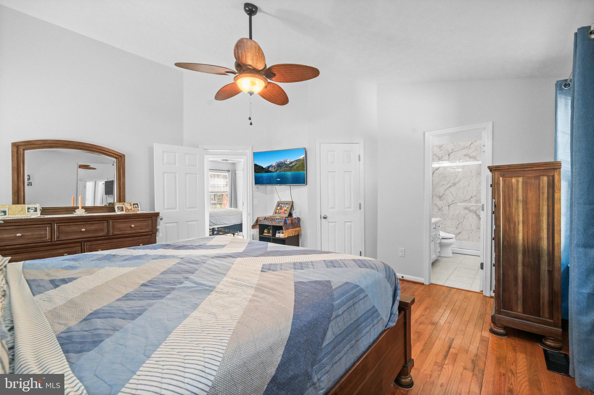 ARGYLE HILLS - Residential