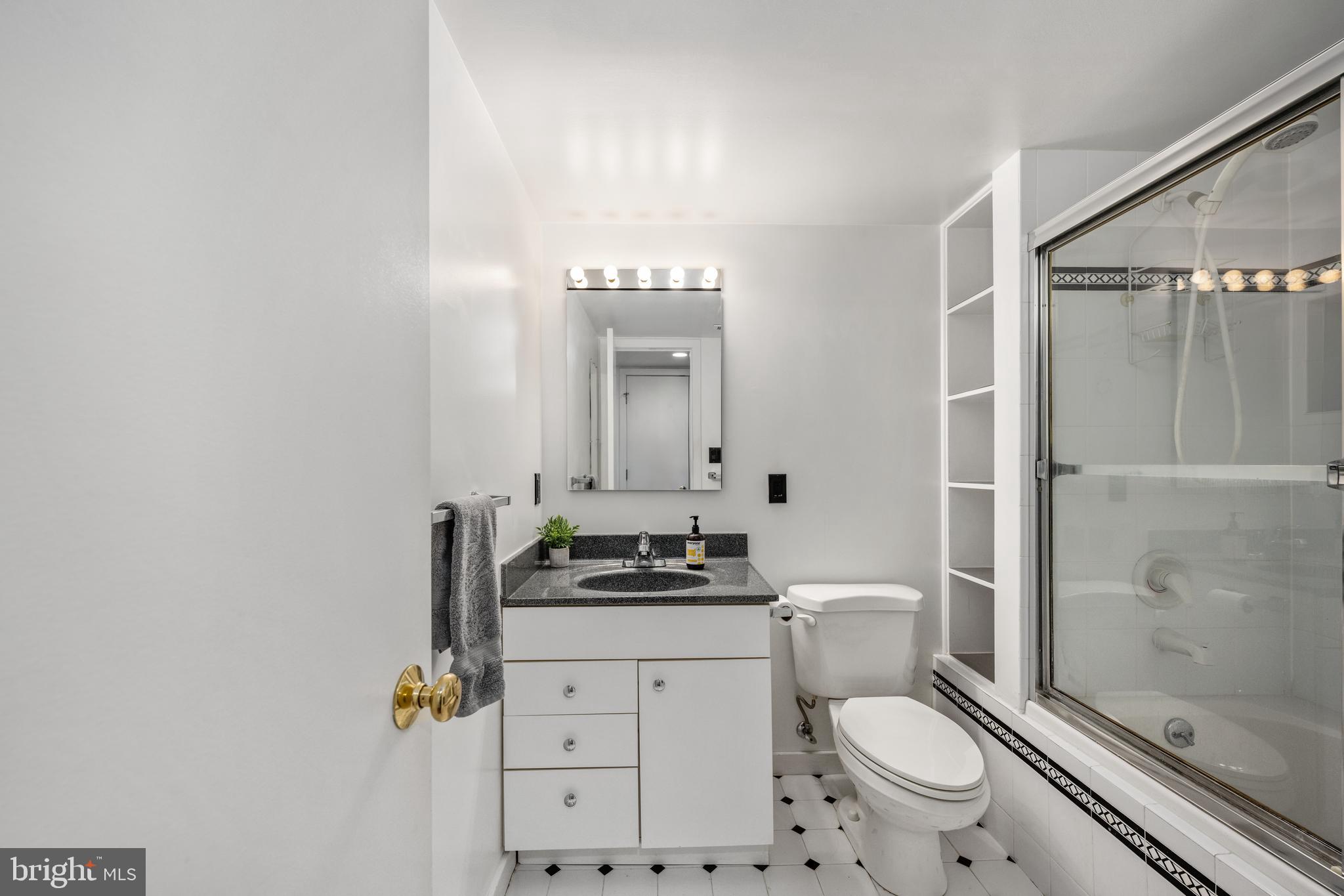 NORTH SPRINGFIELD - Residential