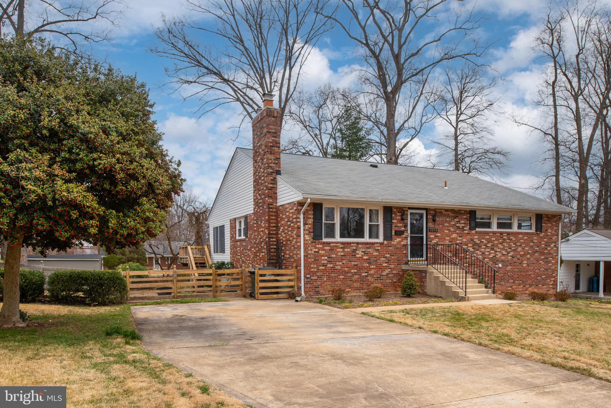 NORTH SPRINGFIELD - Residential