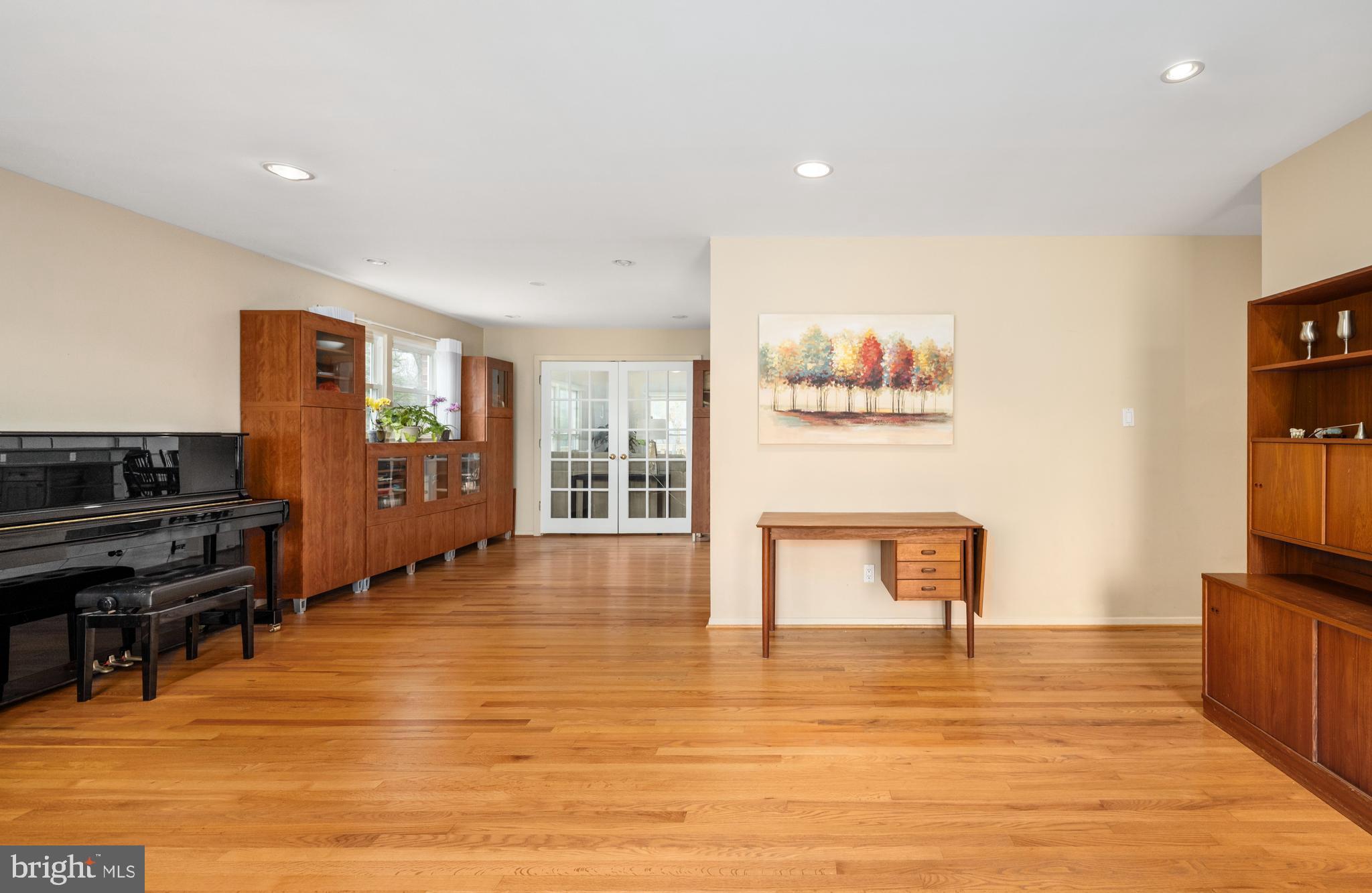 NORTH SPRINGFIELD - Residential