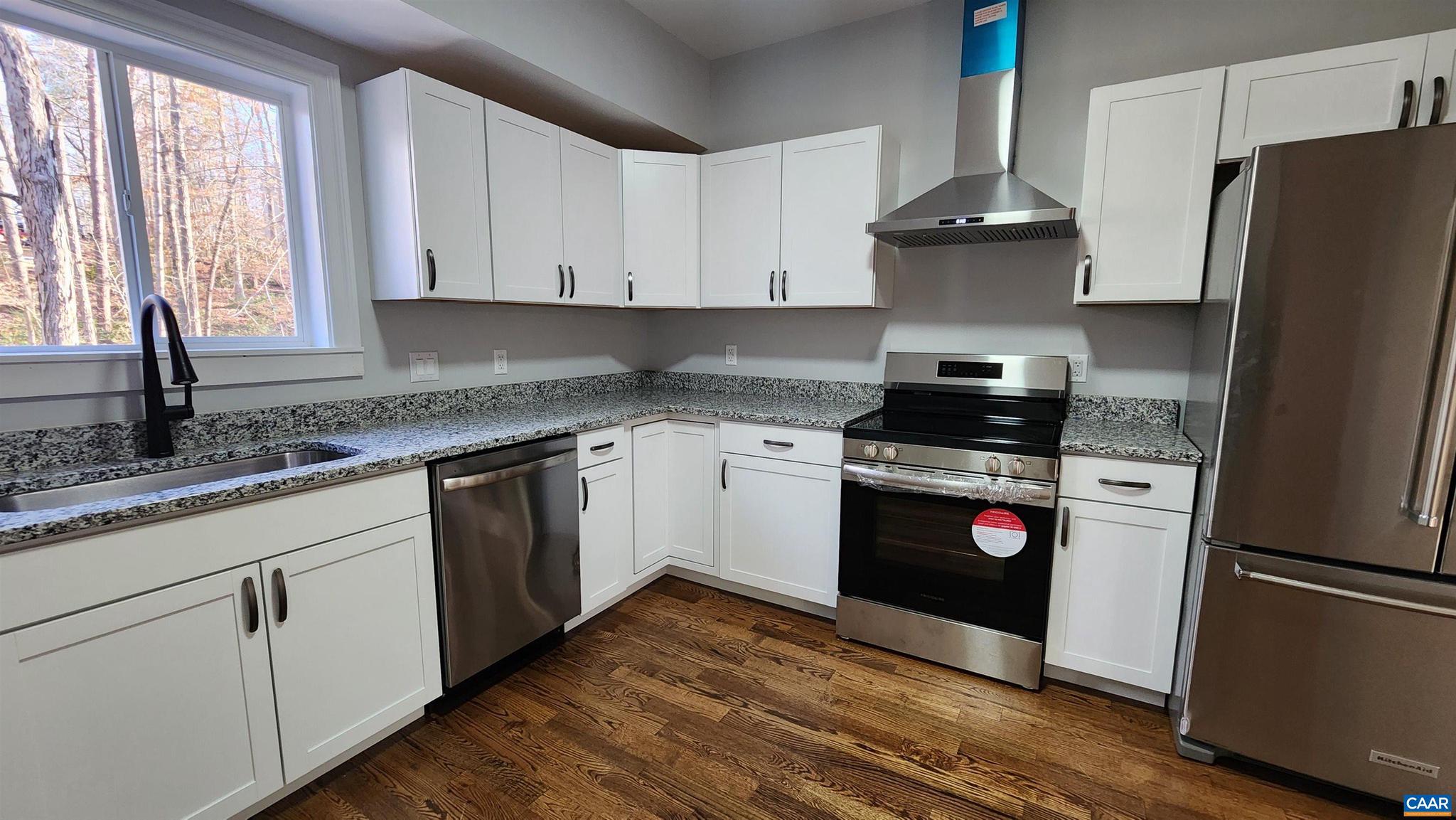 LAKE MONTICELLO - Residential