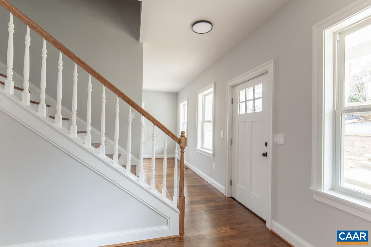 LAKE MONTICELLO - Residential