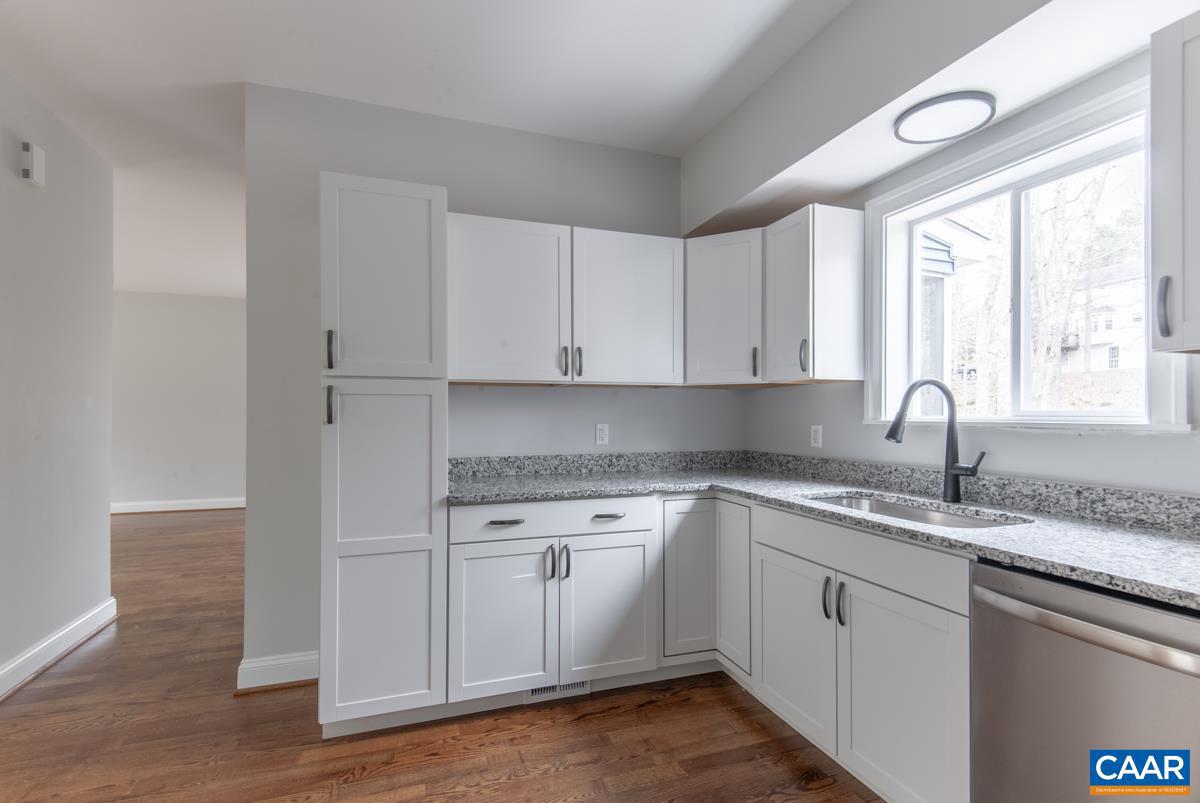 LAKE MONTICELLO - Residential