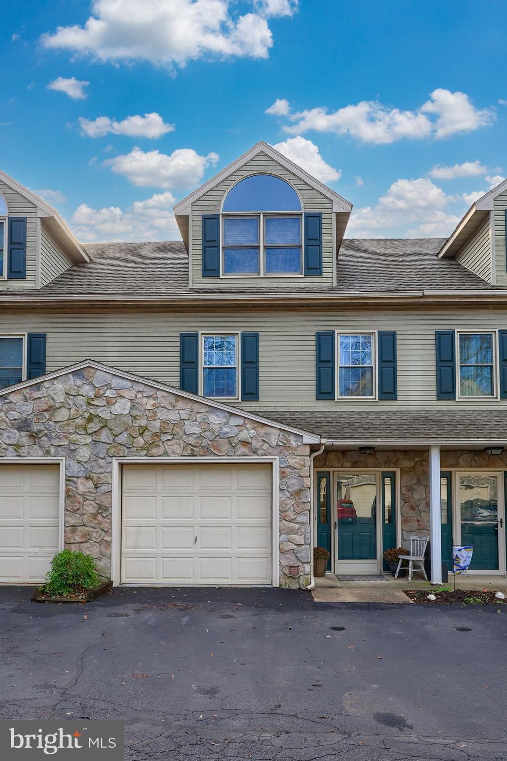 Photo of 30 Laurel Ridge, Leola, PA 17540 (MLS # PALA2045270)