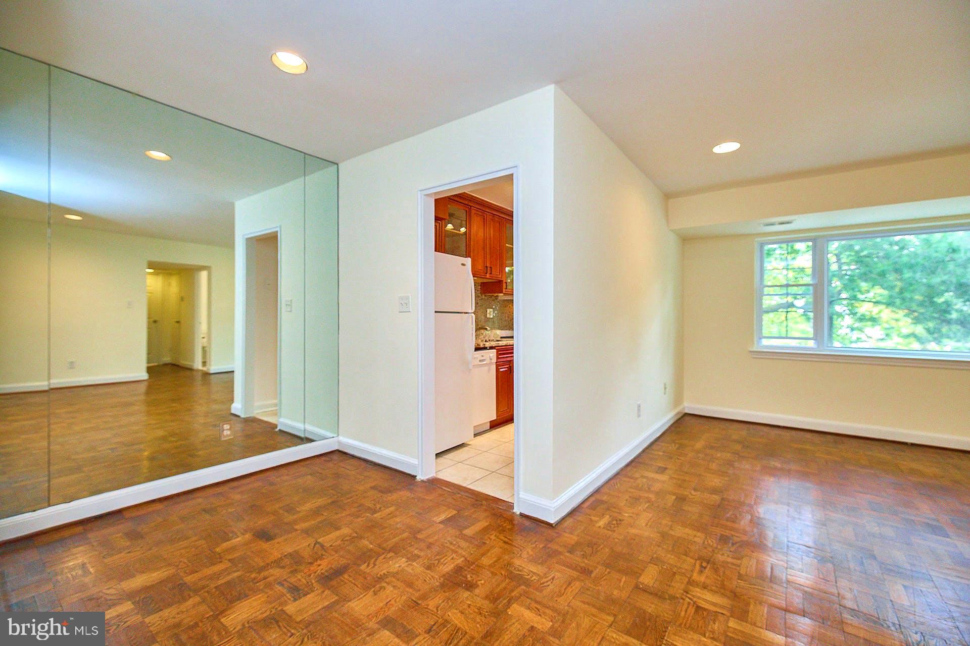 WESTMORELAND TERRACE - Residential Lease