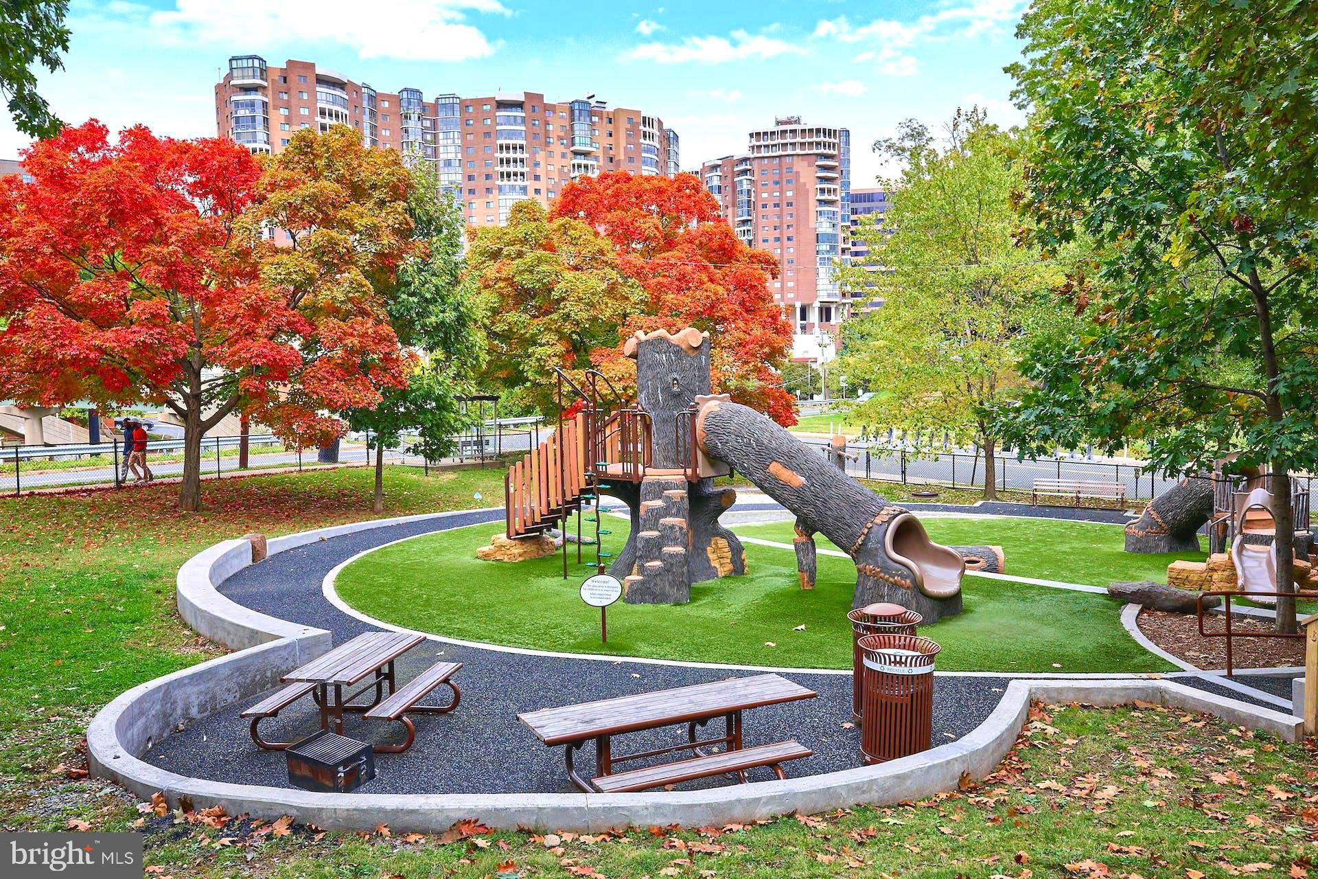 WESTMORELAND TERRACE - Residential Lease