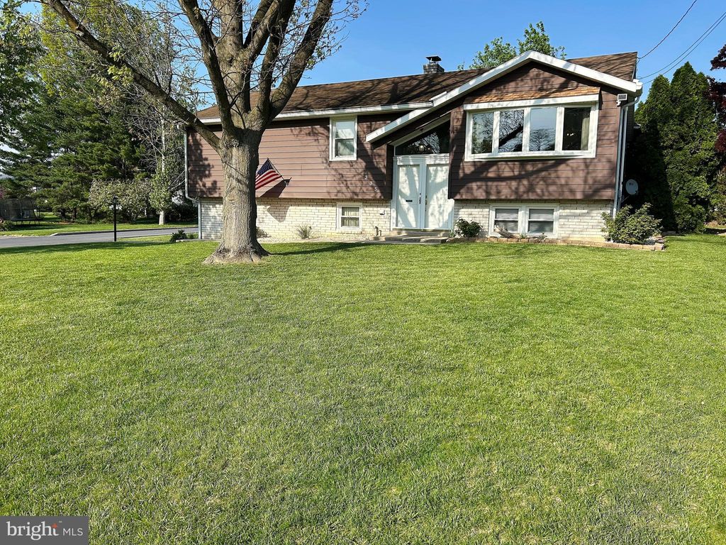 Photo of 335 Nolt Avenue, WILLOW STREET, PA 17584 (MLS # PALA2069470)