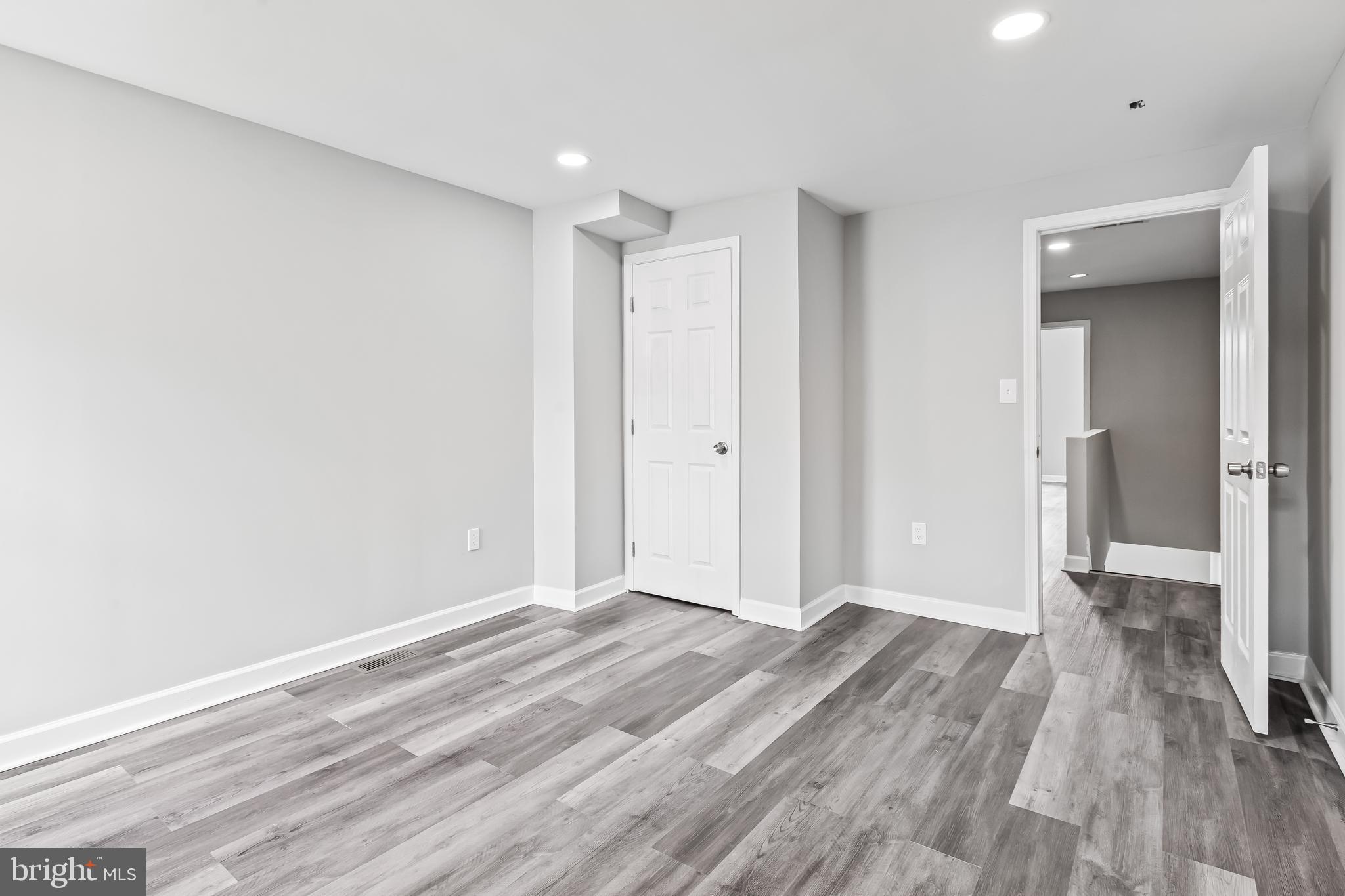 MADISON EASTEND - Residential Lease