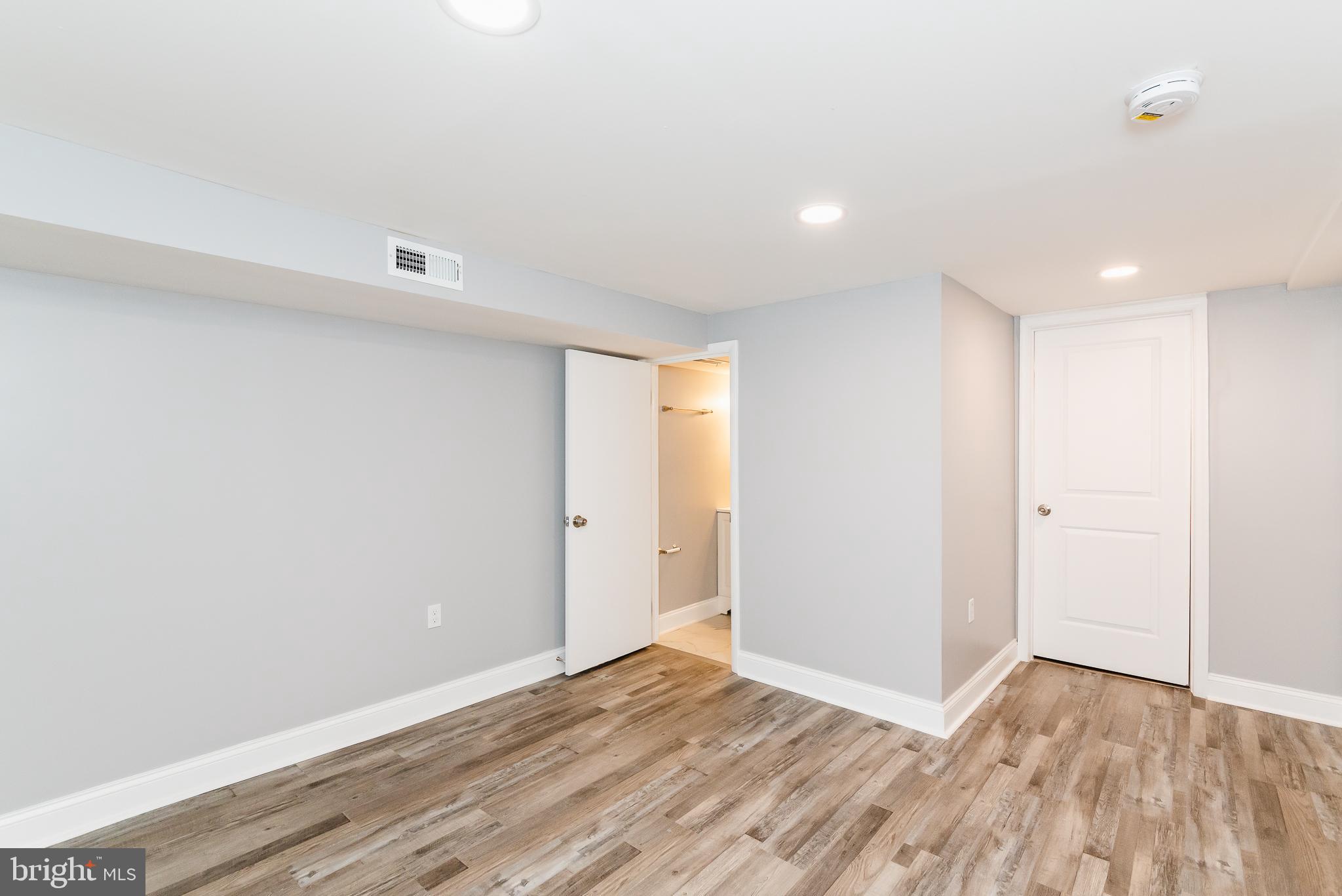 WAVERLY - Residential