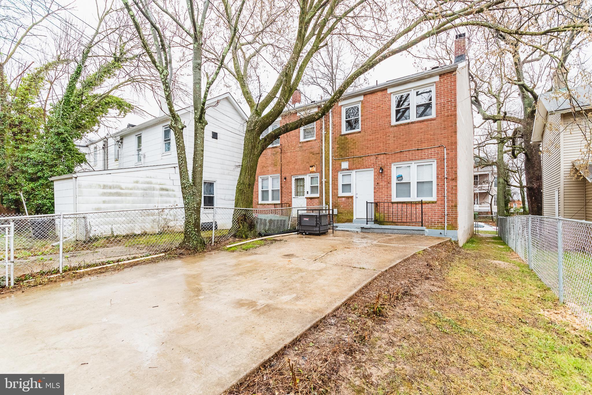 WAVERLY - Residential