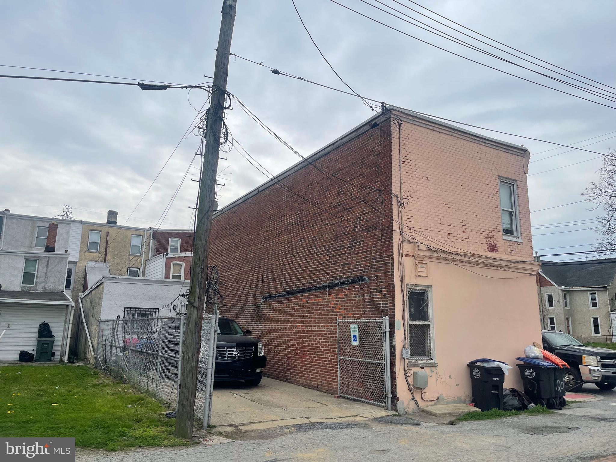 207 HIGHLAND AVENUE