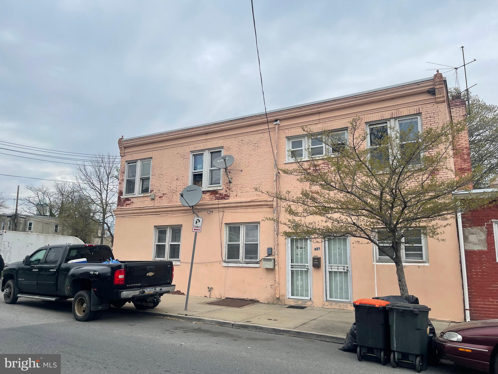 207 HIGHLAND AVENUE