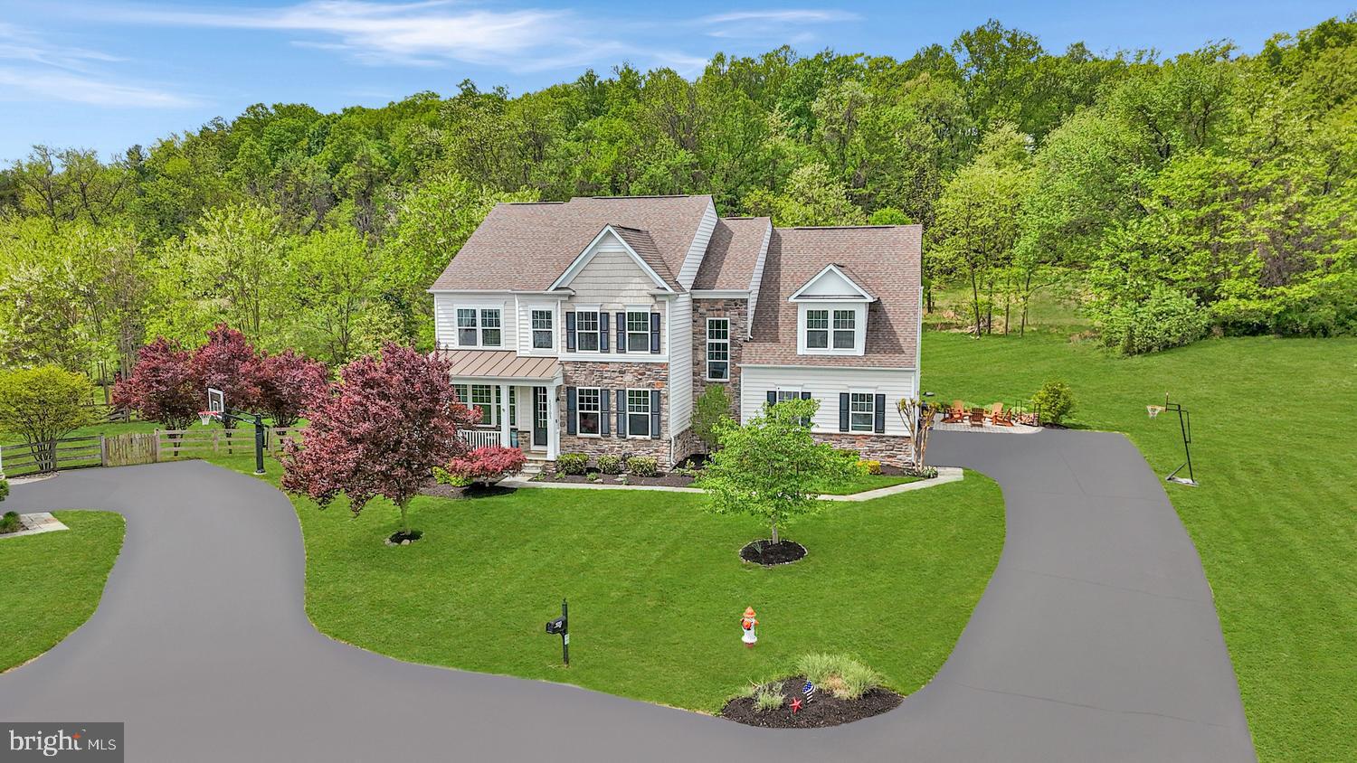 15703 WOODCHESTER COURT