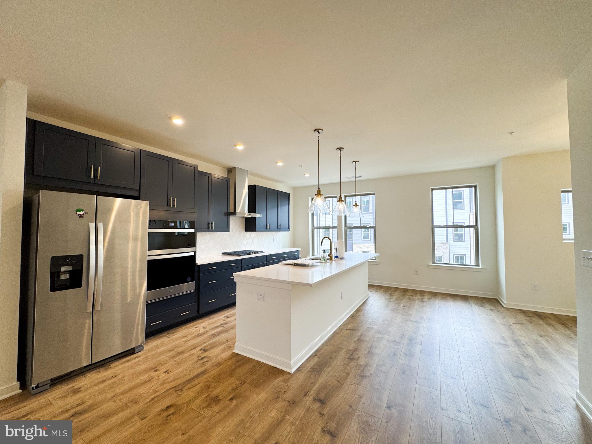 20972 BLUEBIRD SQUARE