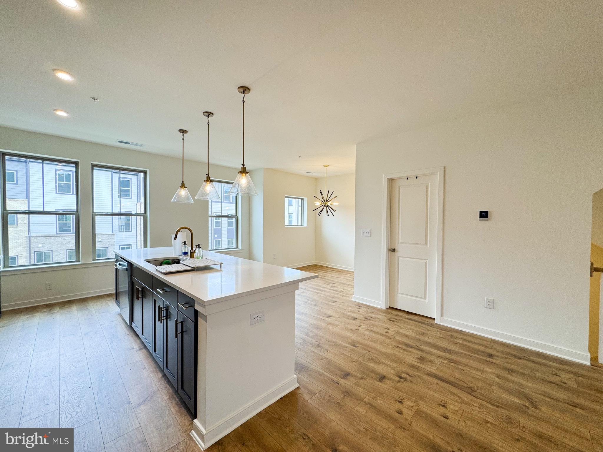 20972 BLUEBIRD SQUARE