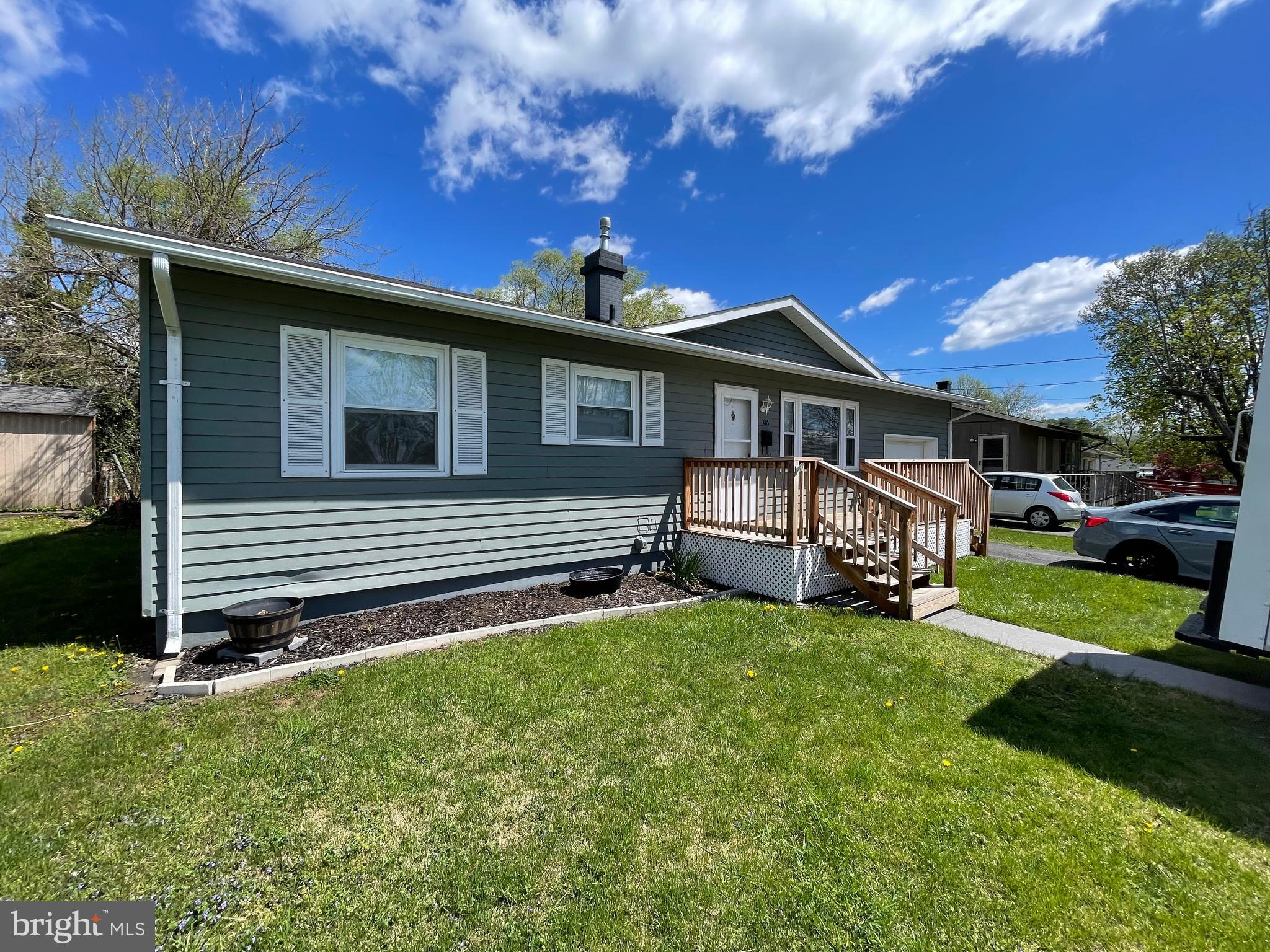 FOREST HILLS - Residential