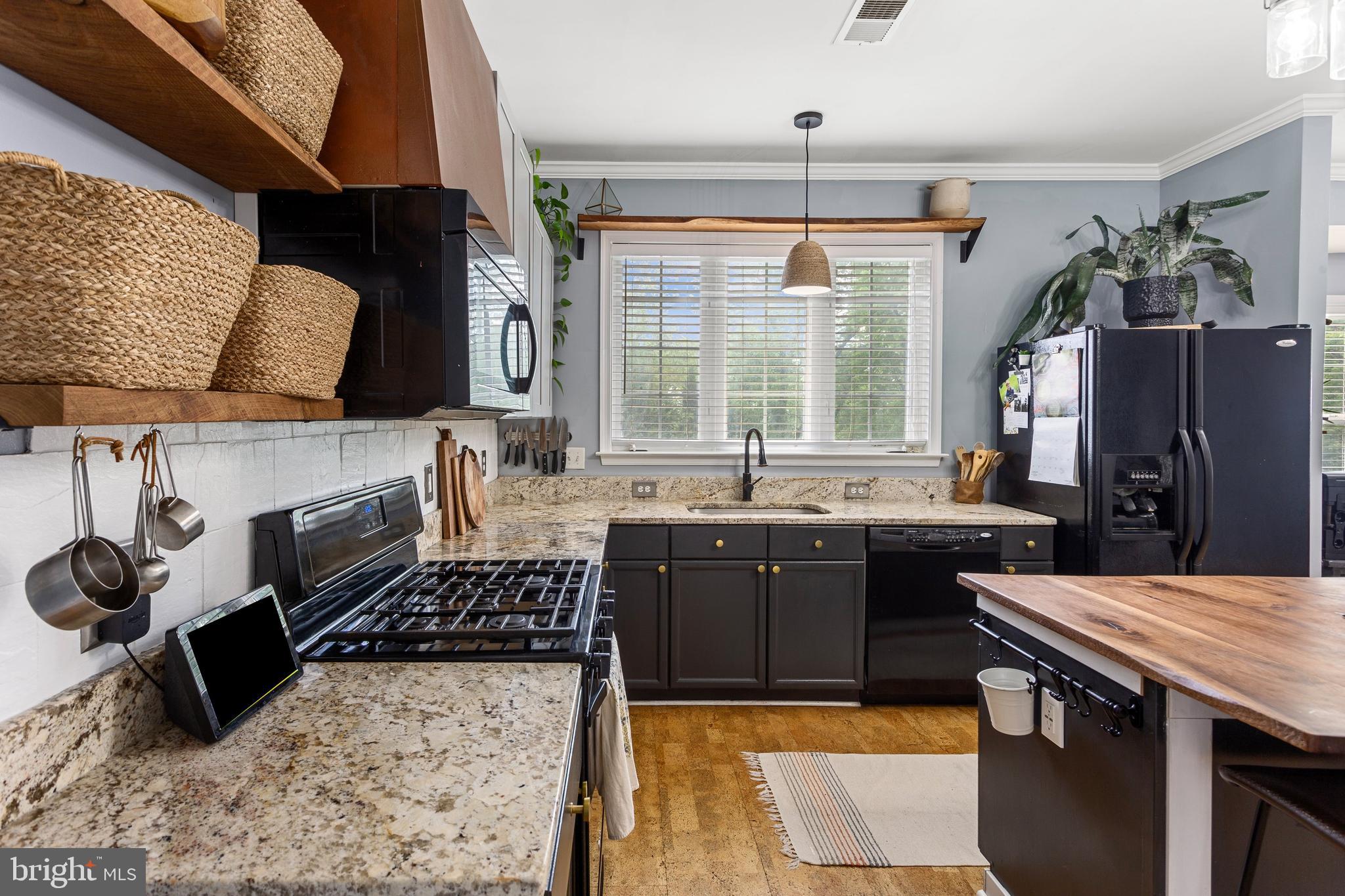 STAR FORT - Residential