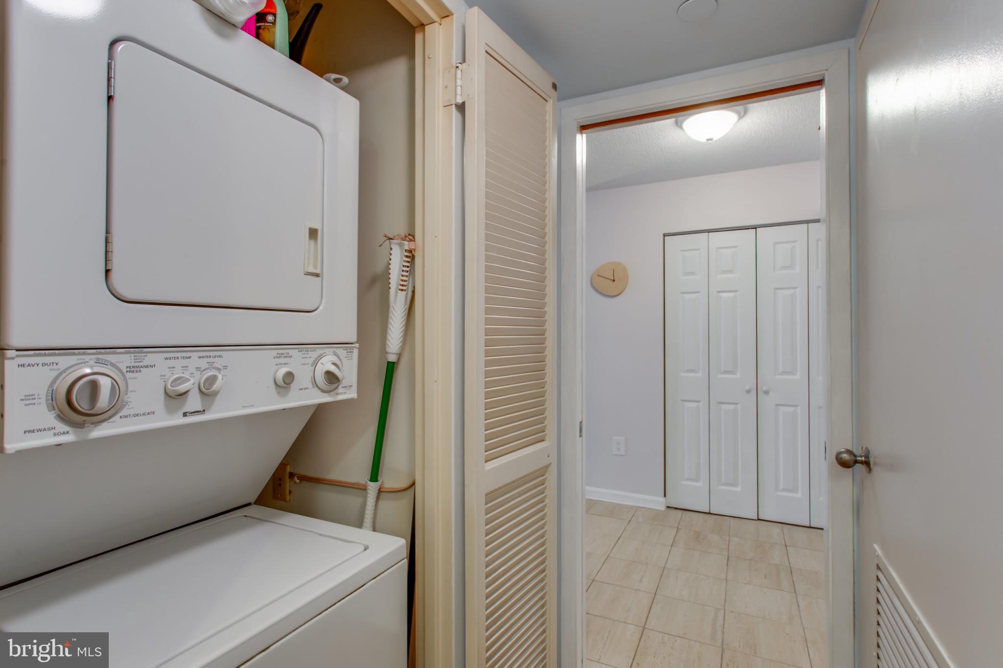 ENCORE OF MCLEAN - Residential Lease