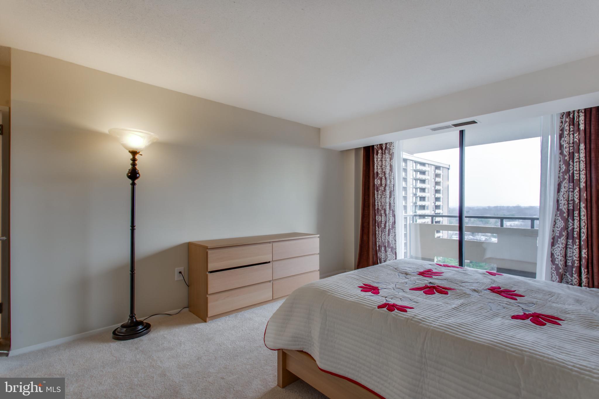 ENCORE OF MCLEAN - Residential Lease