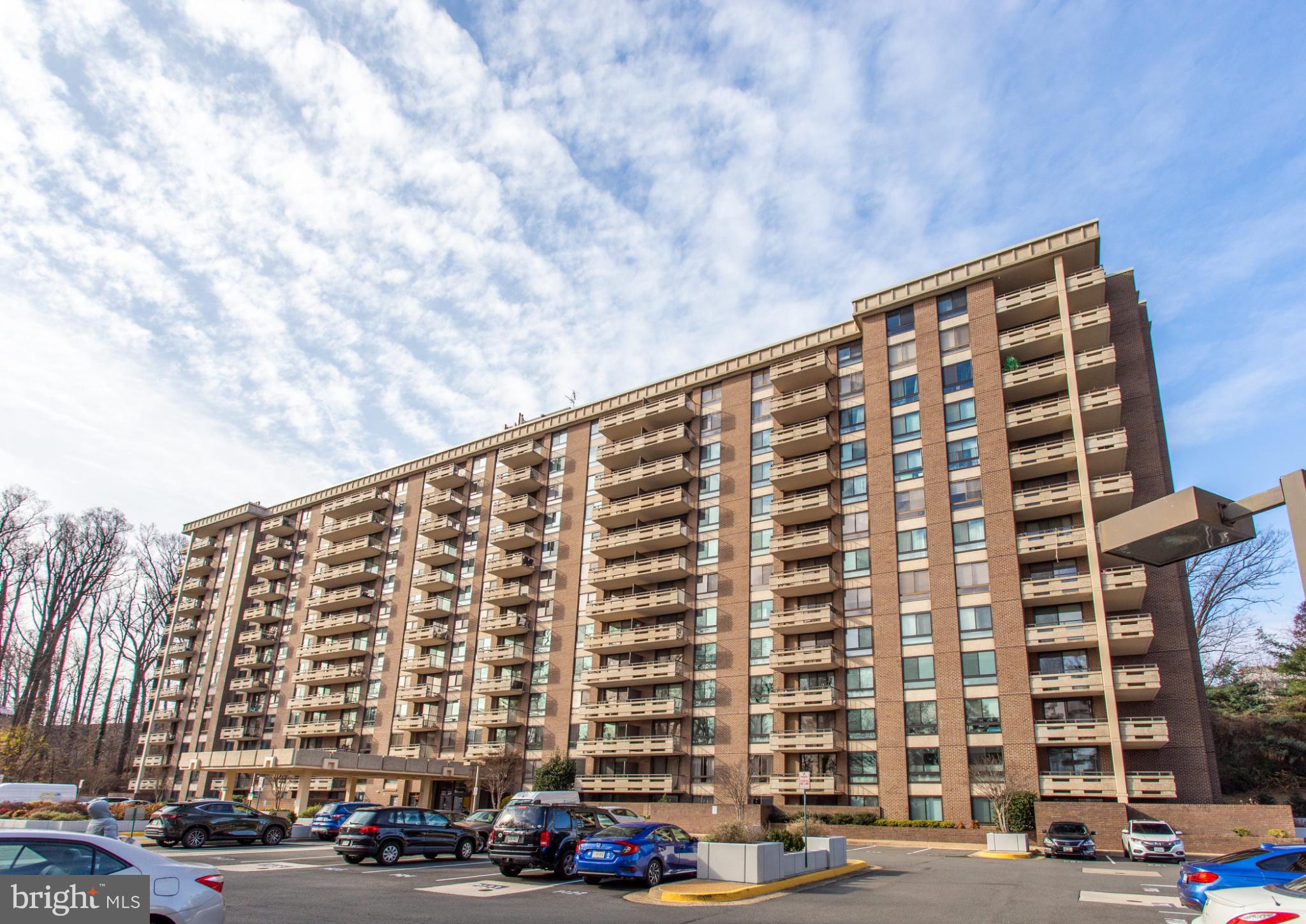 ENCORE OF MCLEAN - Residential Lease