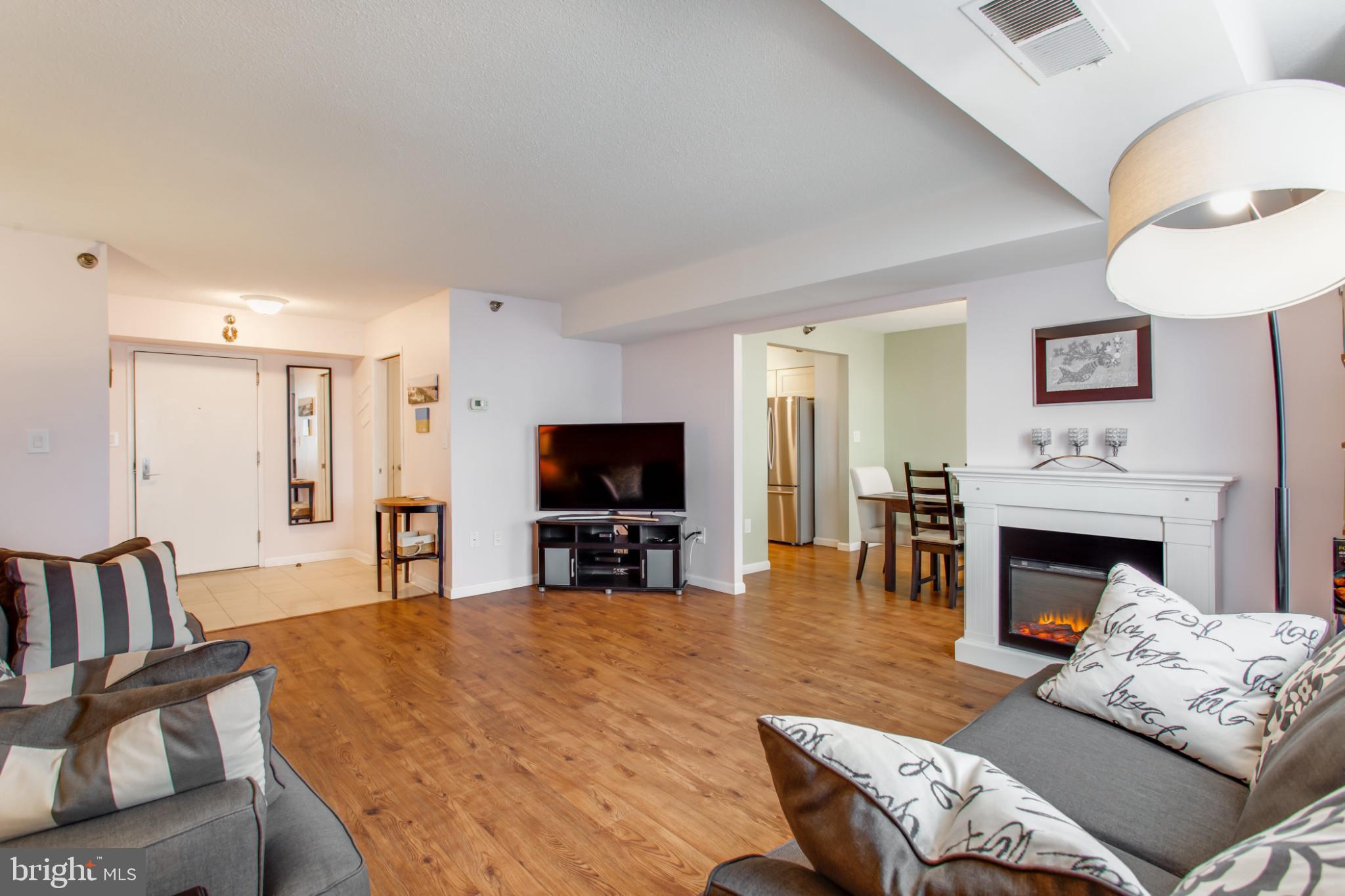 ENCORE OF MCLEAN - Residential Lease