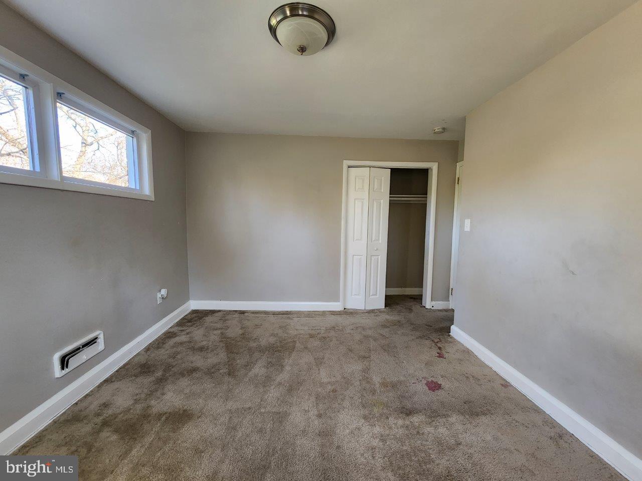 CHINQUAPIN PARK - Residential