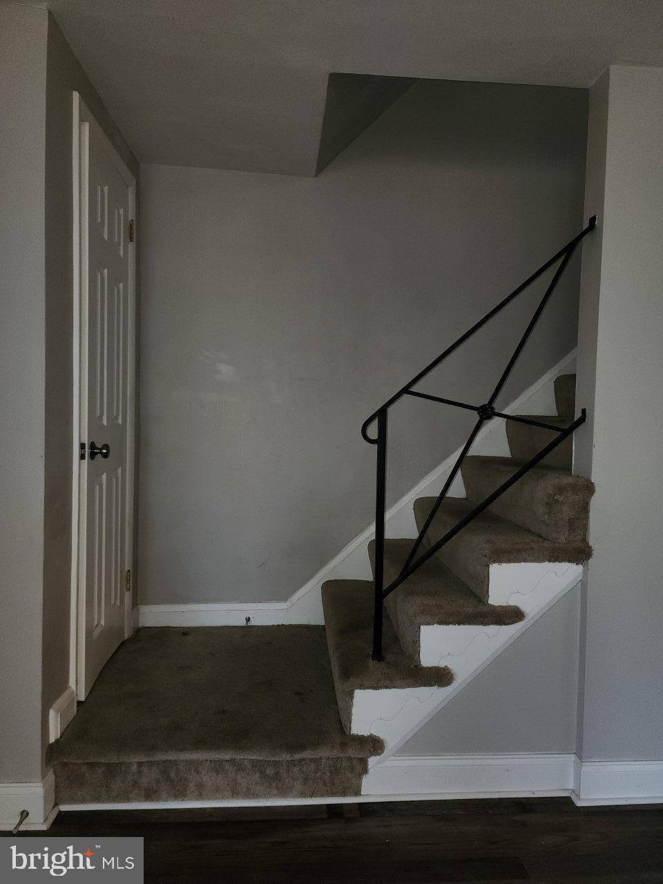 CHINQUAPIN PARK - Residential