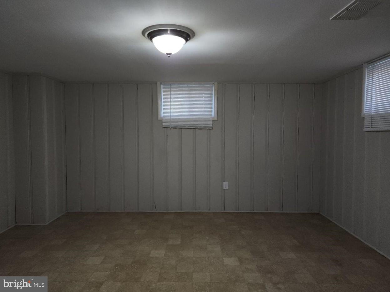 CHINQUAPIN PARK - Residential