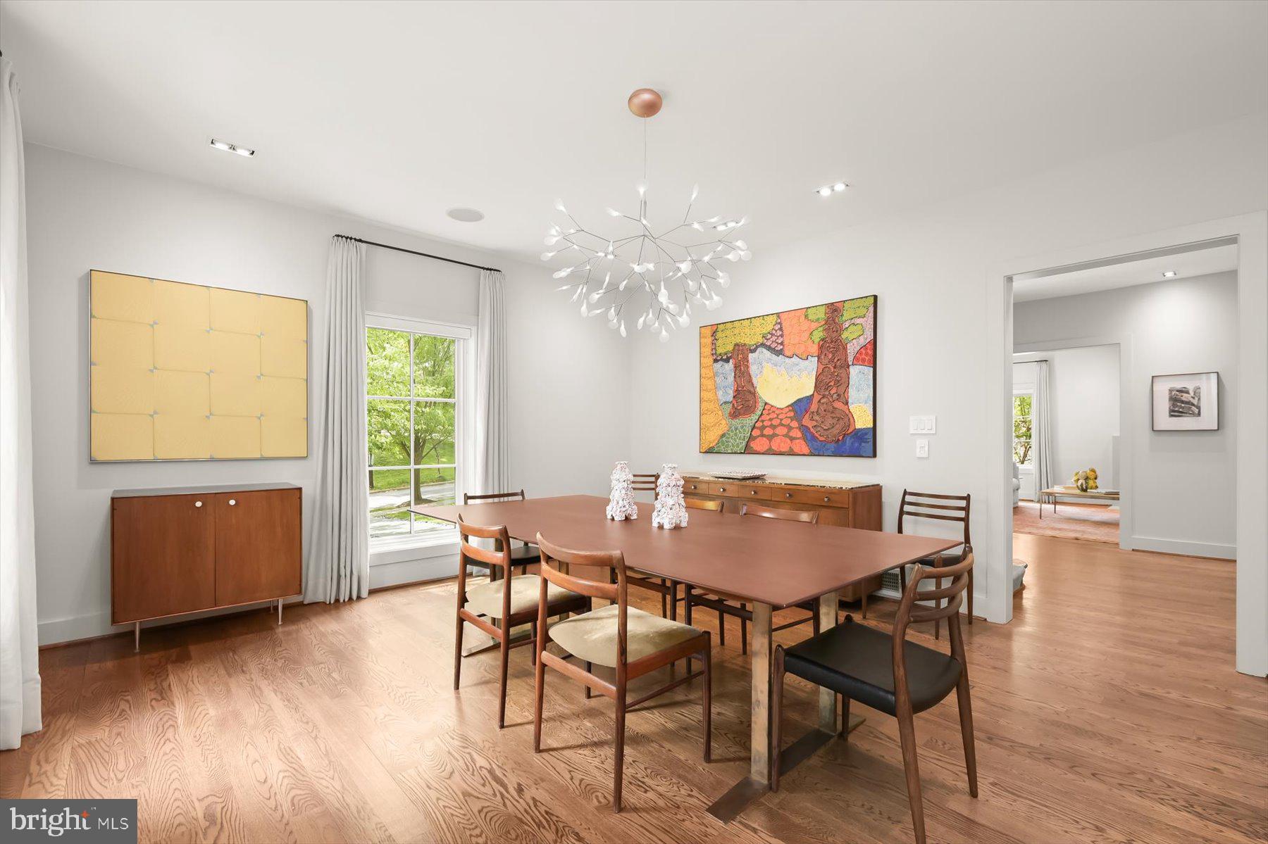 FOREST HILLS - Residential