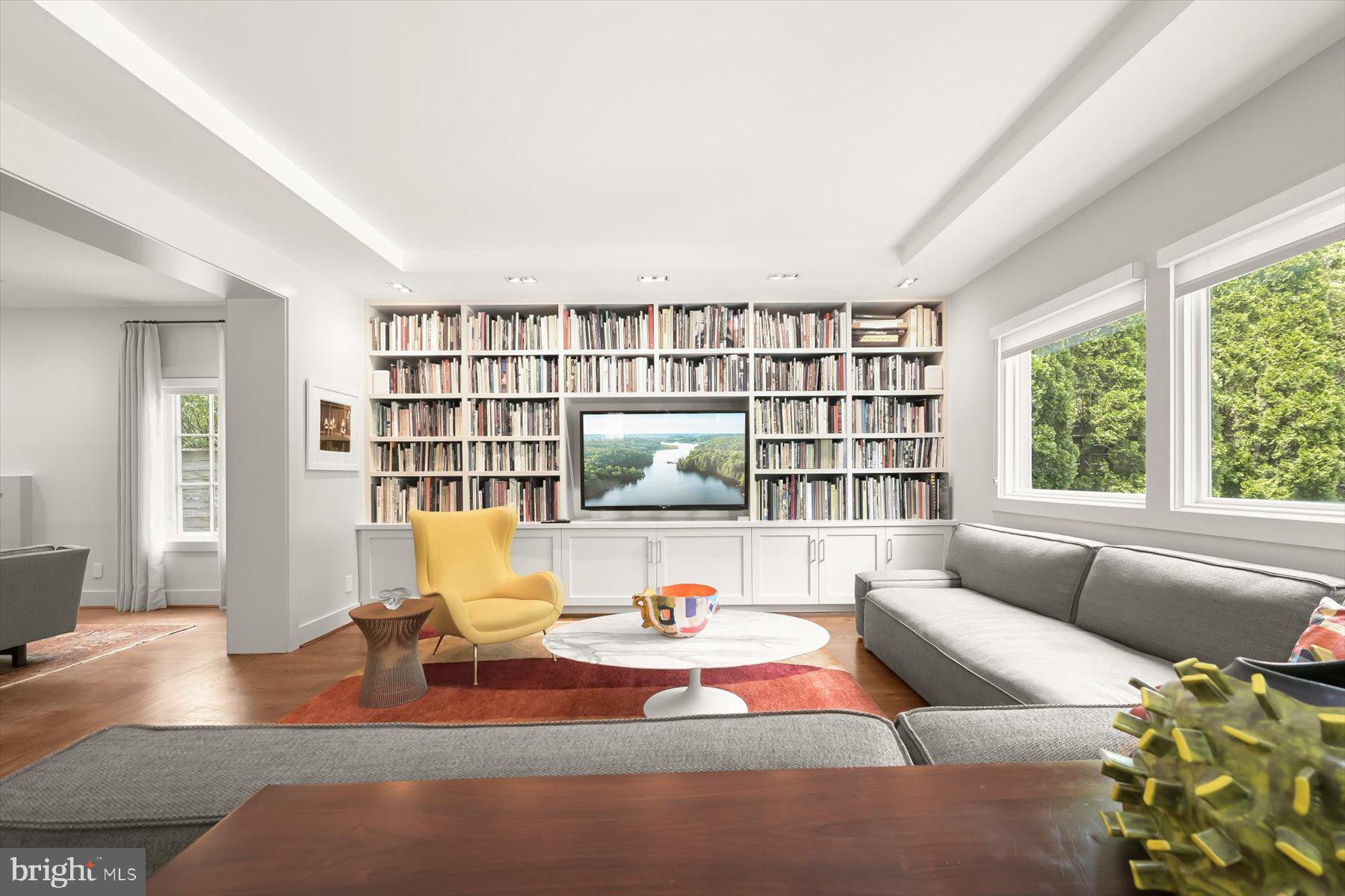 FOREST HILLS - Residential