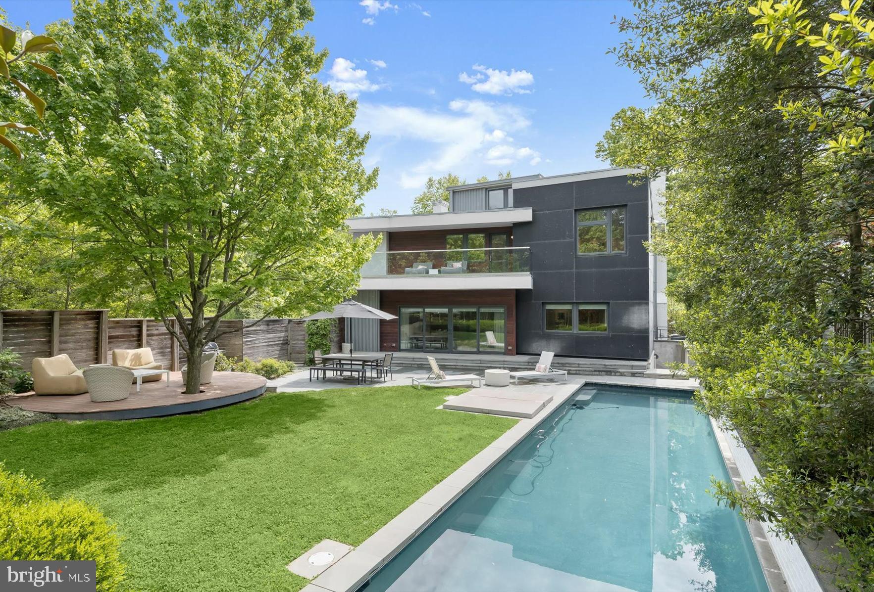 FOREST HILLS - Residential