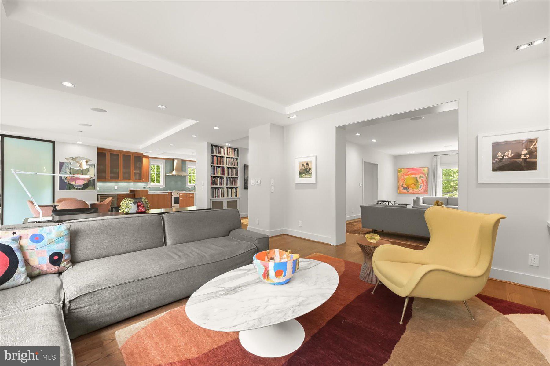 FOREST HILLS - Residential
