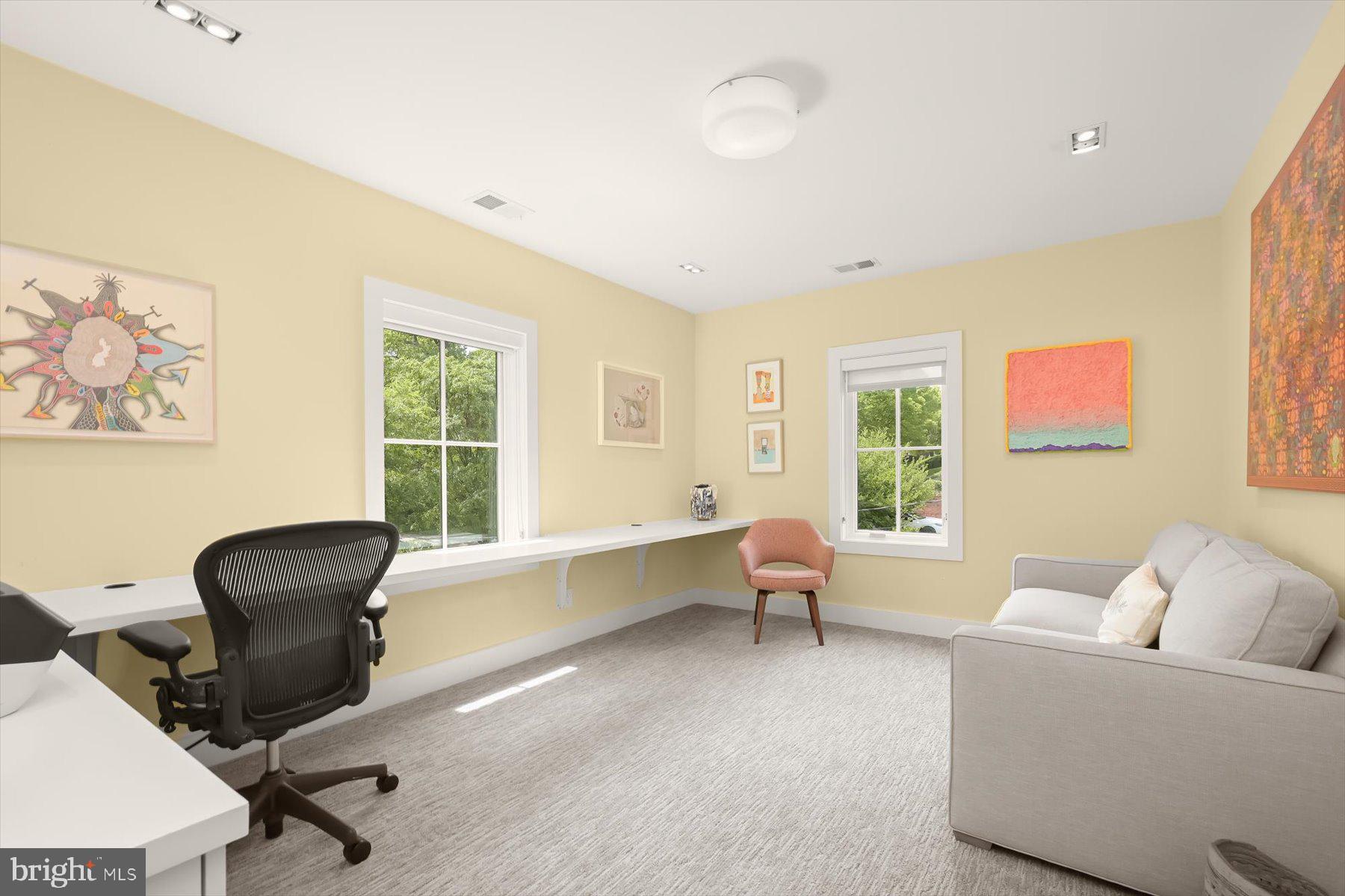 FOREST HILLS - Residential