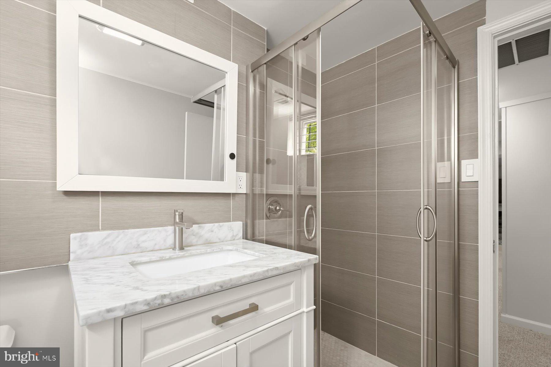 FOREST HILLS - Residential