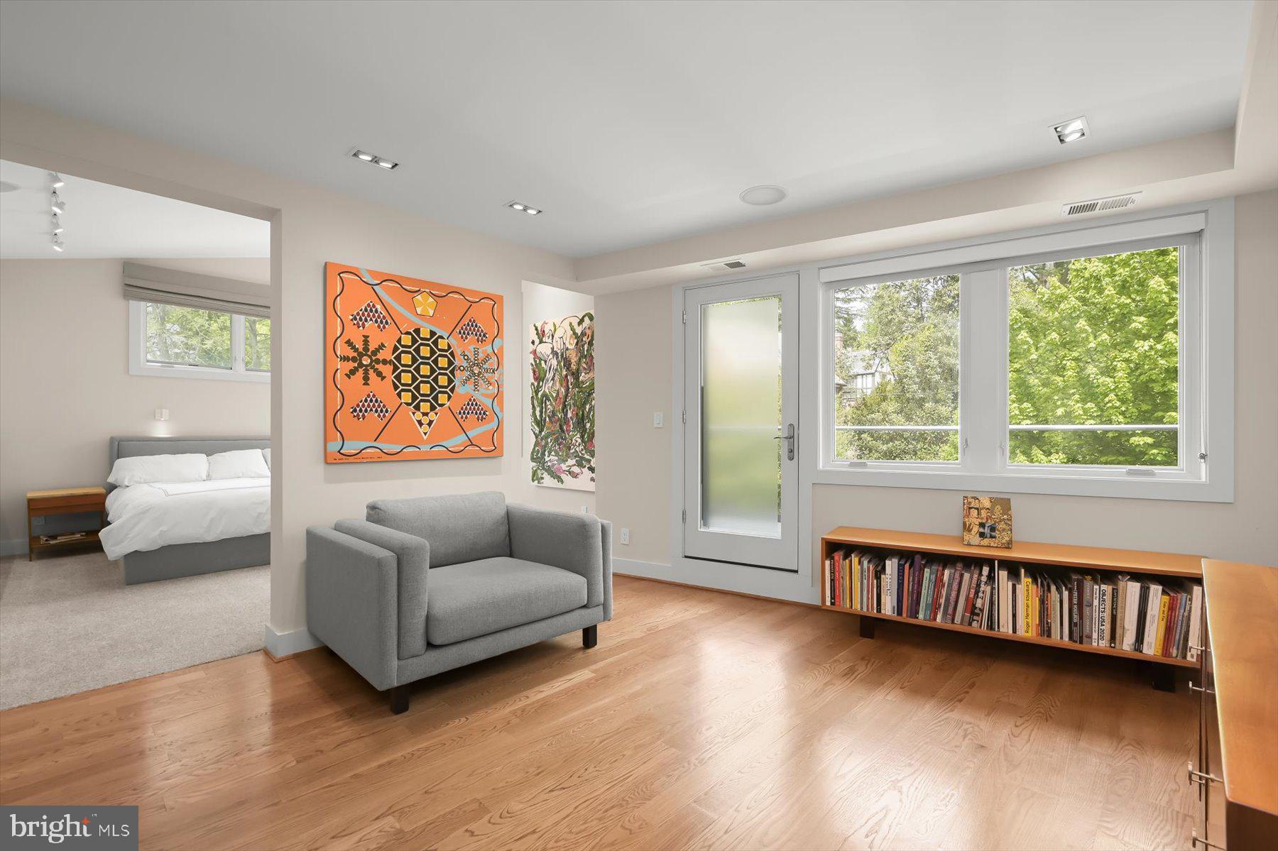 FOREST HILLS - Residential