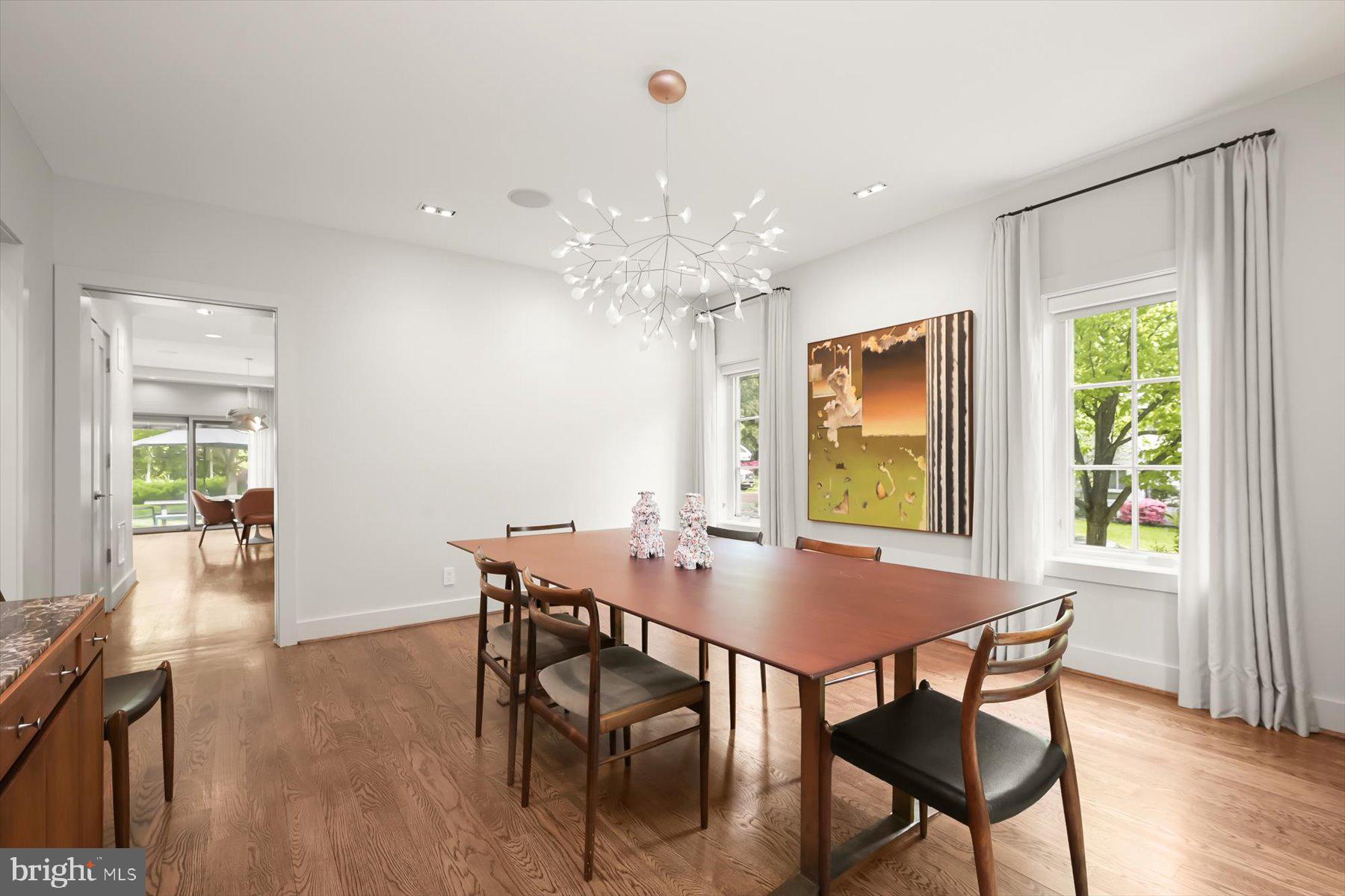 FOREST HILLS - Residential