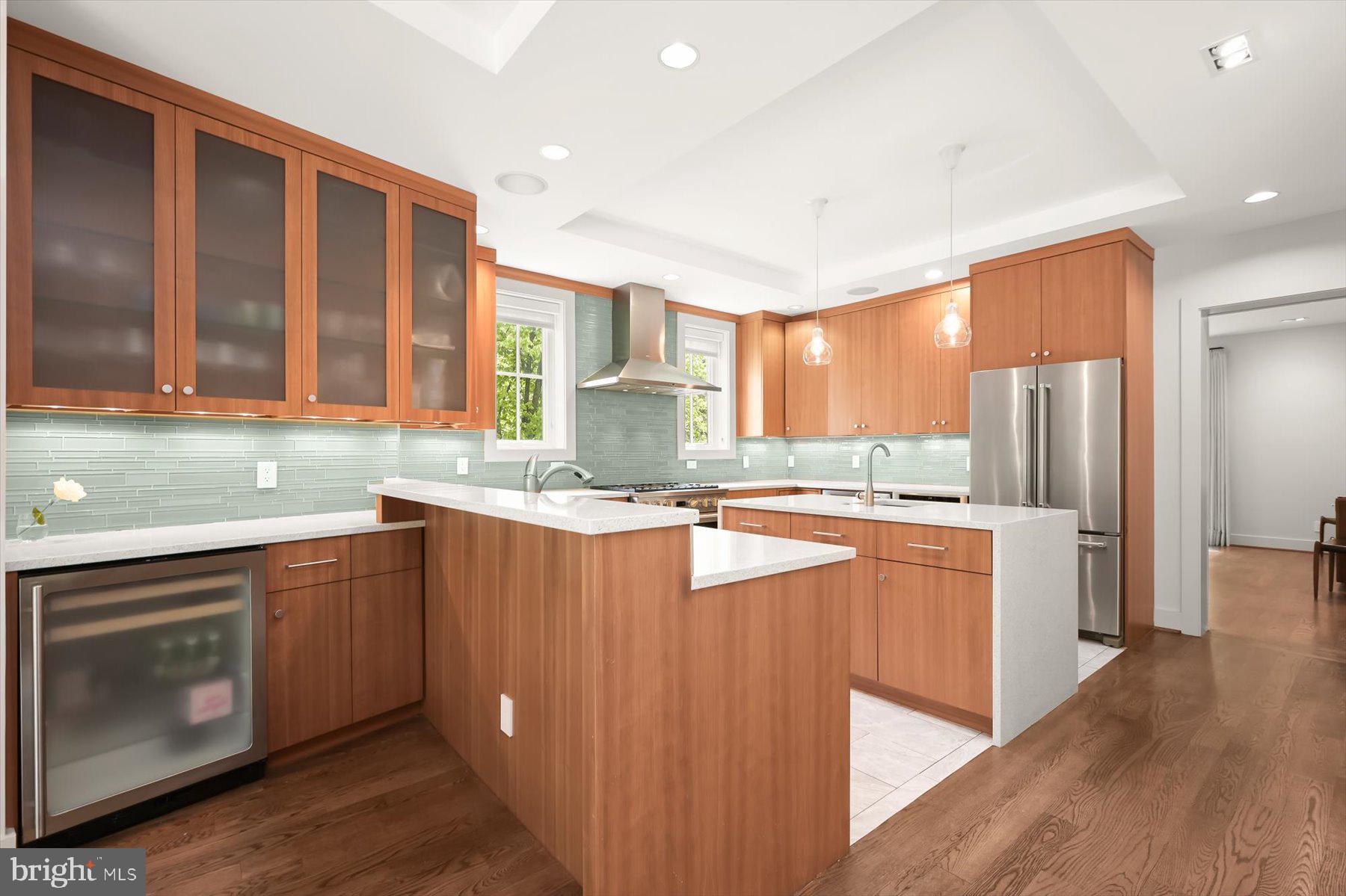 FOREST HILLS - Residential