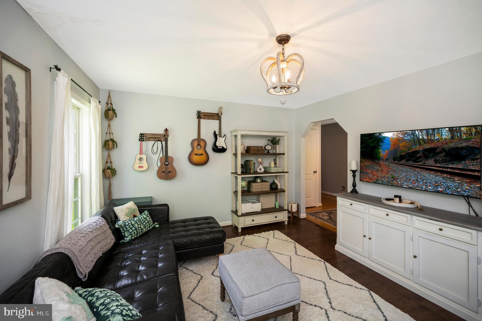 ROSEDALE - Residential