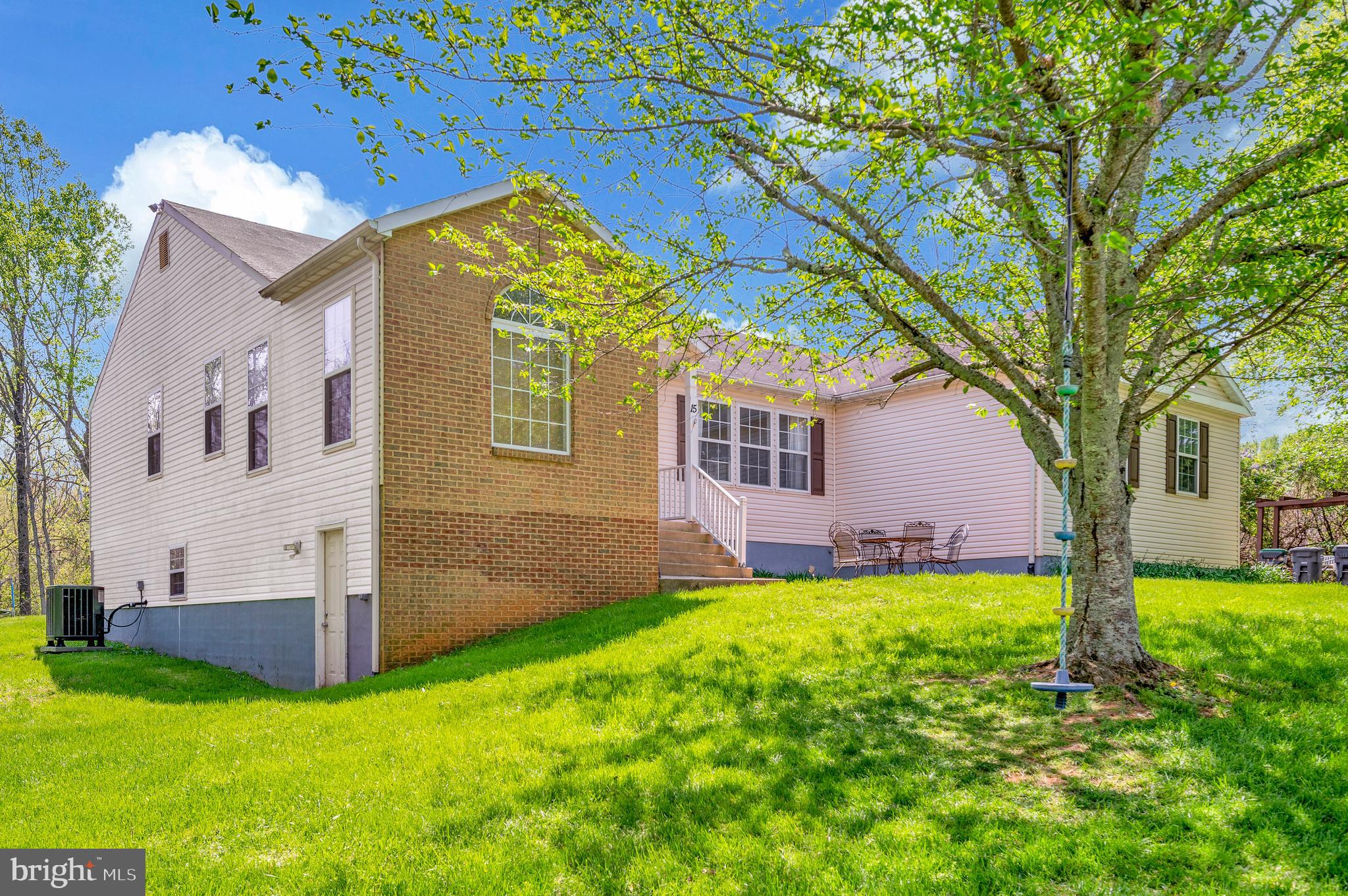 15 ROSEPETAL STREET
