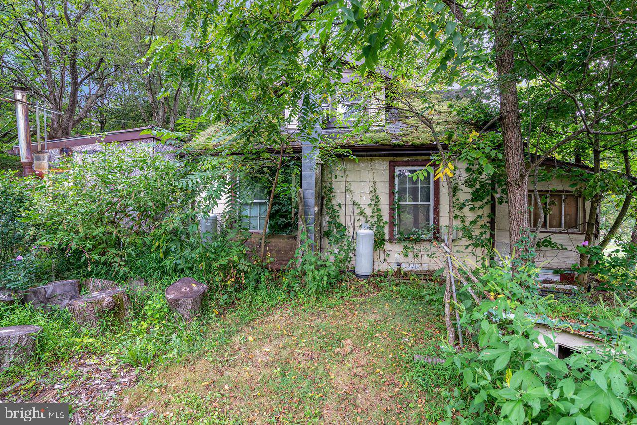 6957 FISHING CREEK VALLEY ROAD