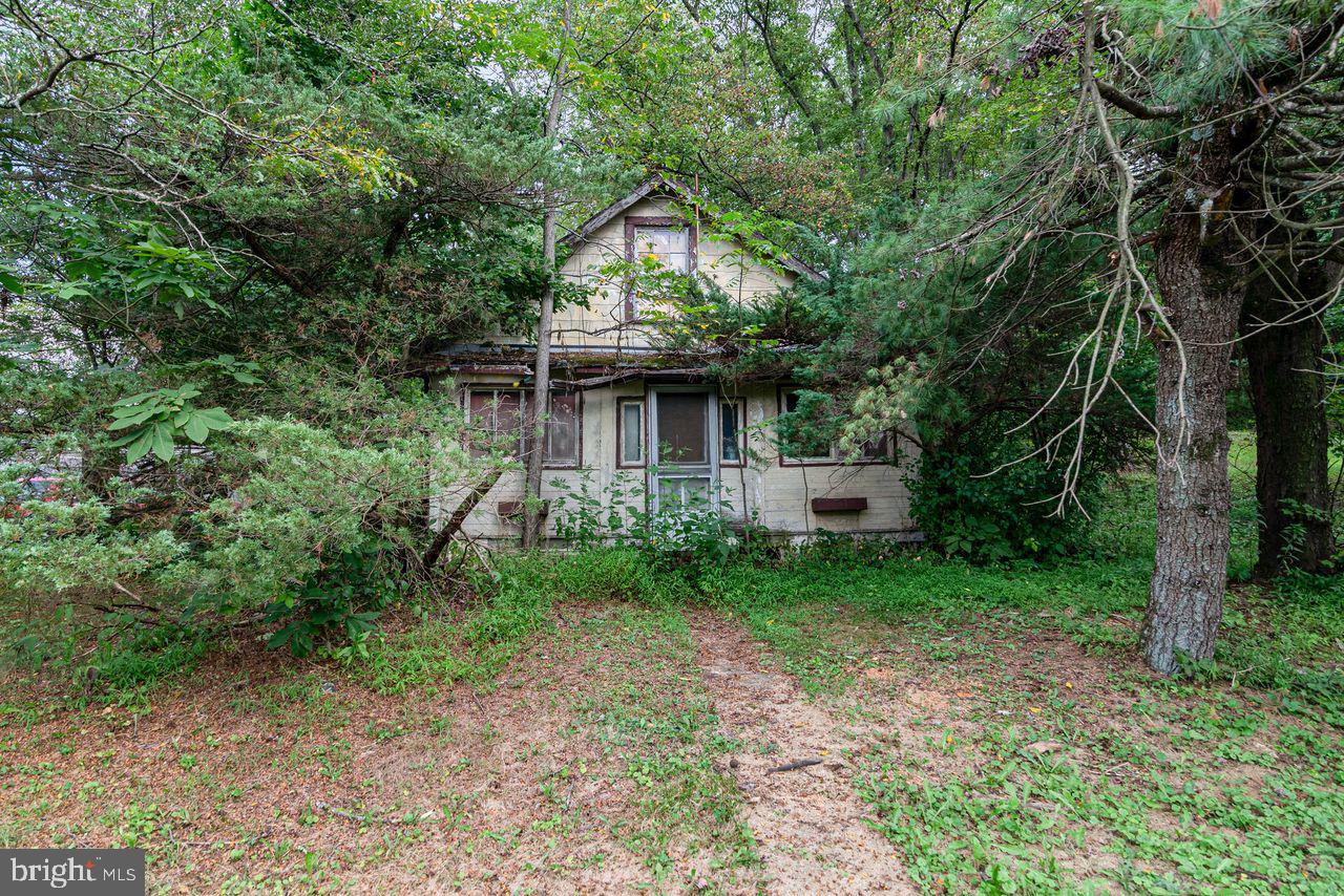 6957 FISHING CREEK VALLEY ROAD