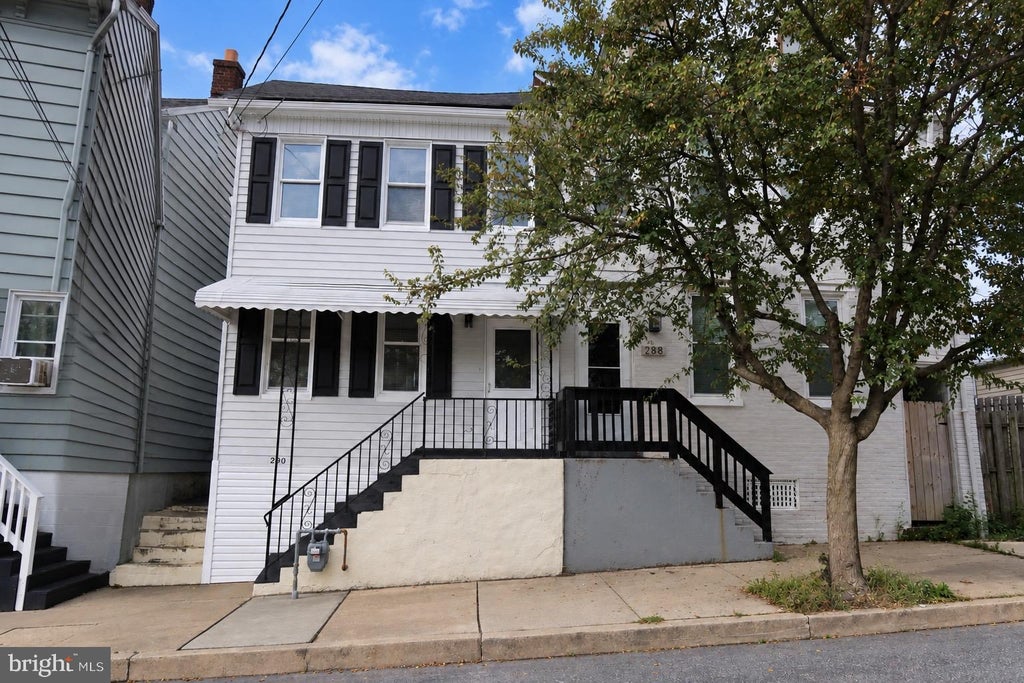 Photo of 290 S 5th Street, COLUMBIA, PA 17512 (MLS # PALA2096254)