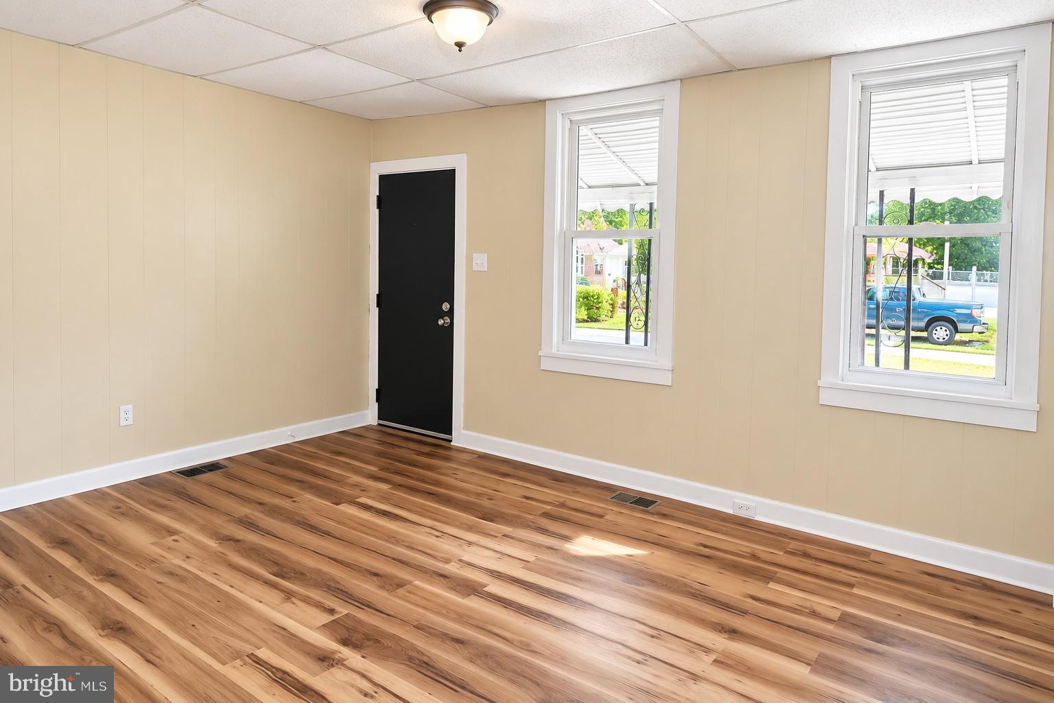 290 S 5TH STREET