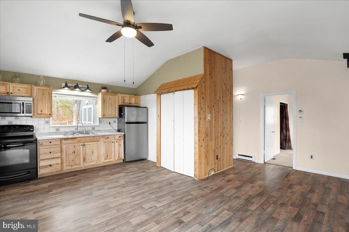 SHAWNEELAND - Residential