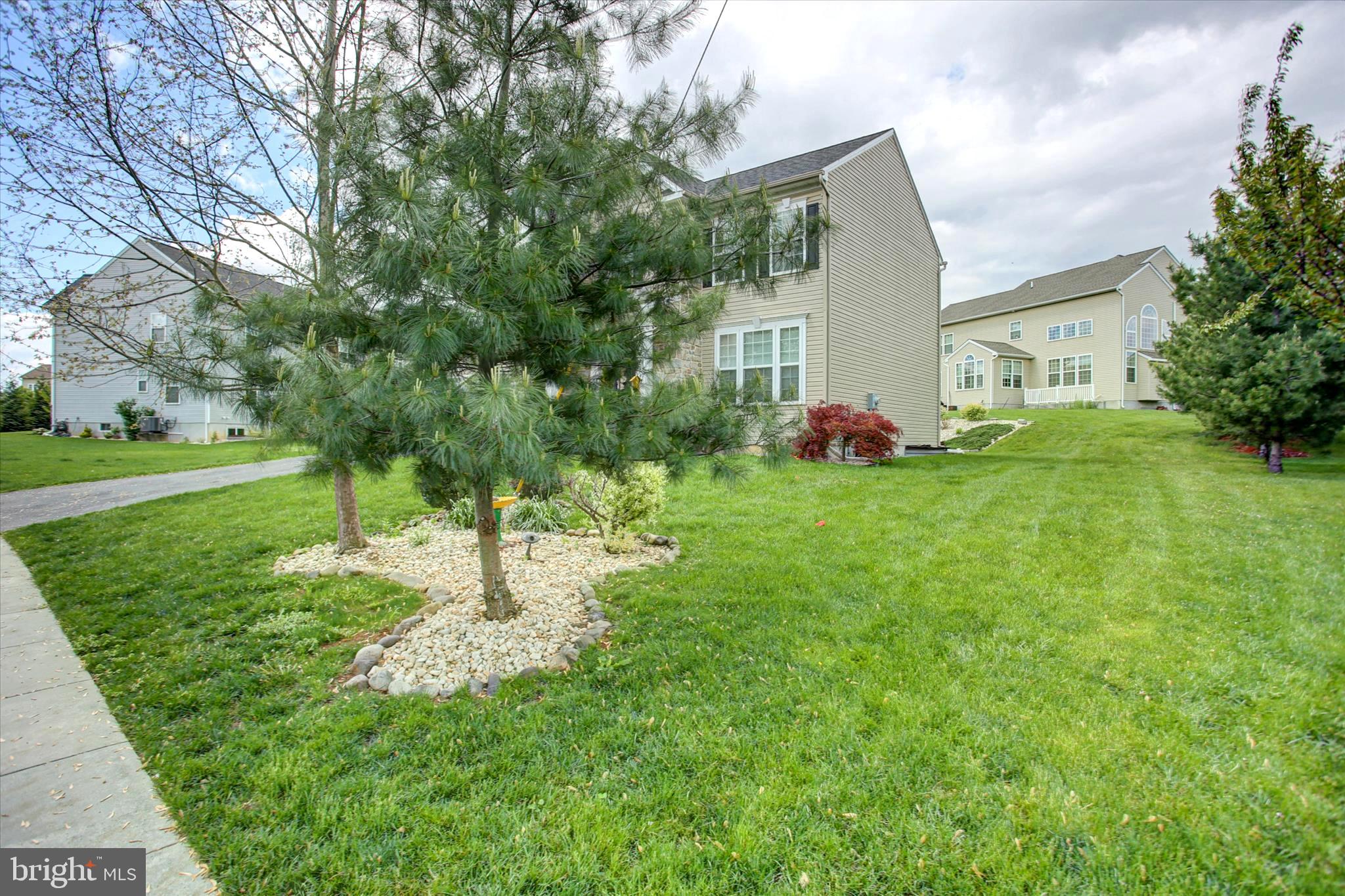 8 TANGLEWOOD DRIVE
