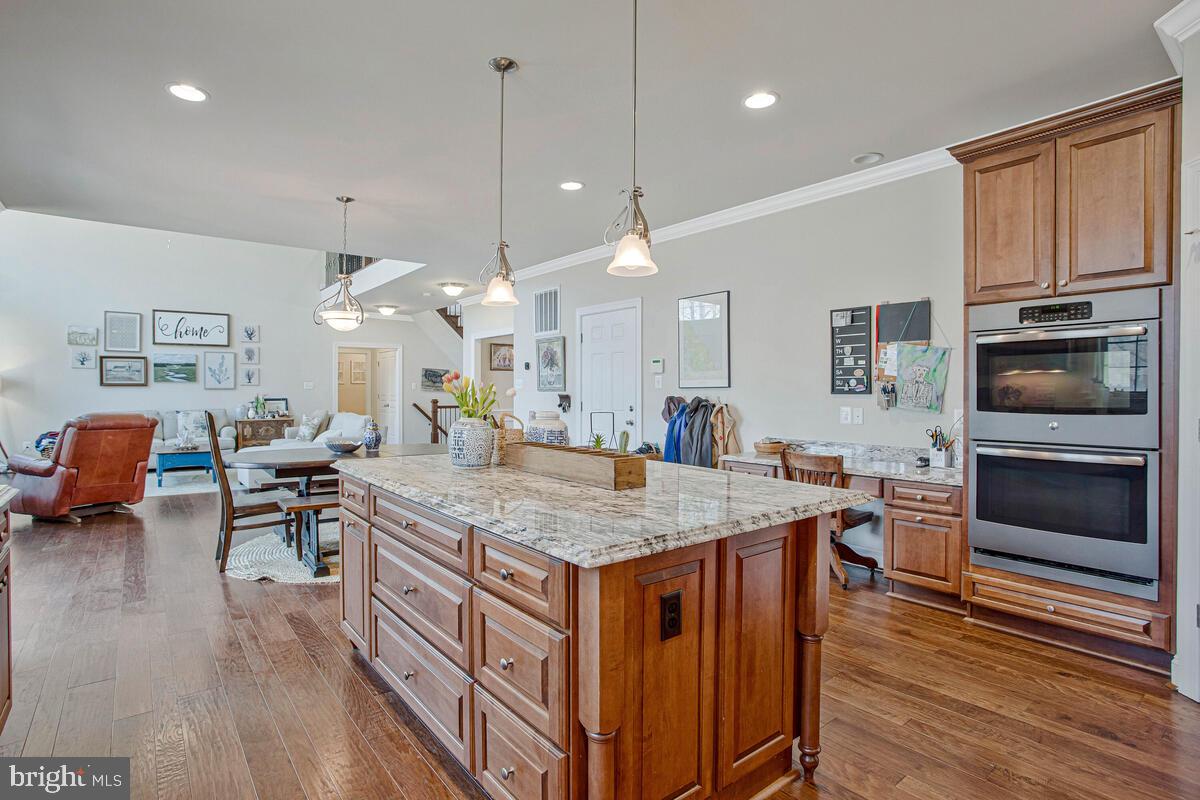 SIMMONS RIDGE - Residential